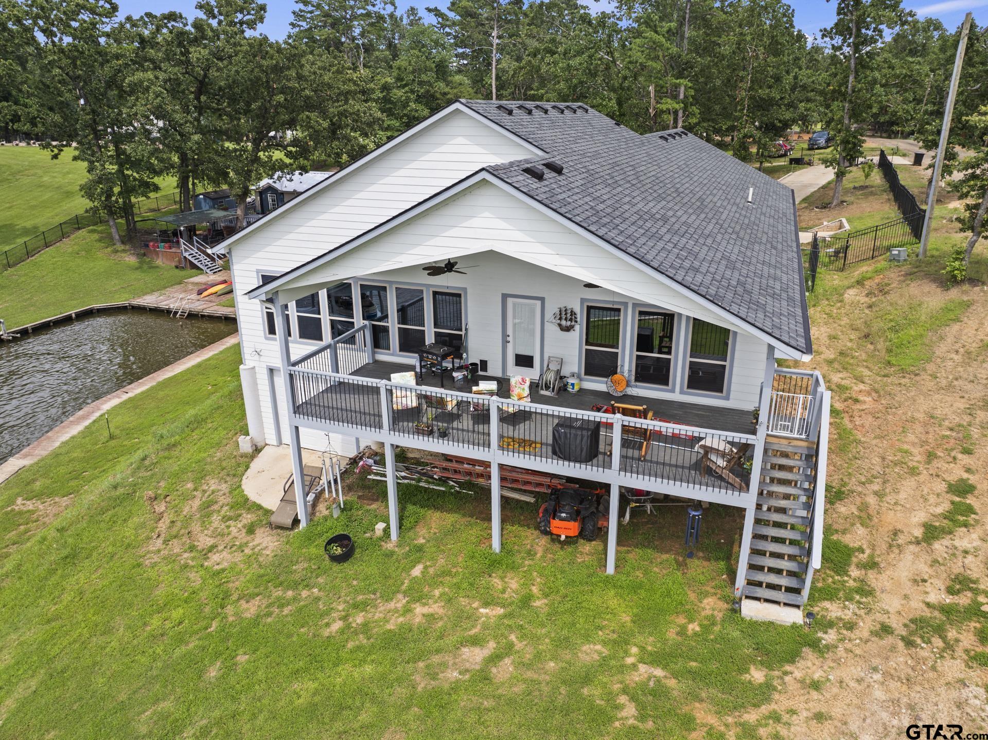 305 County Road 2606