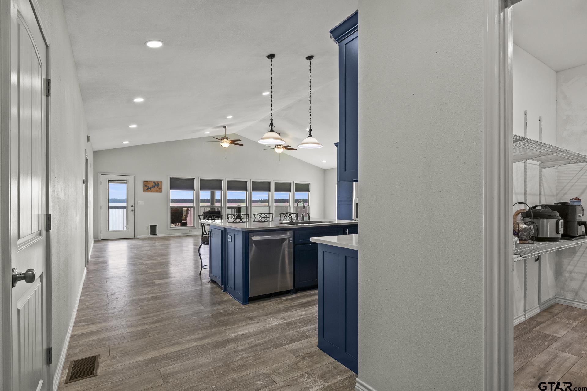 305 County Road 2606