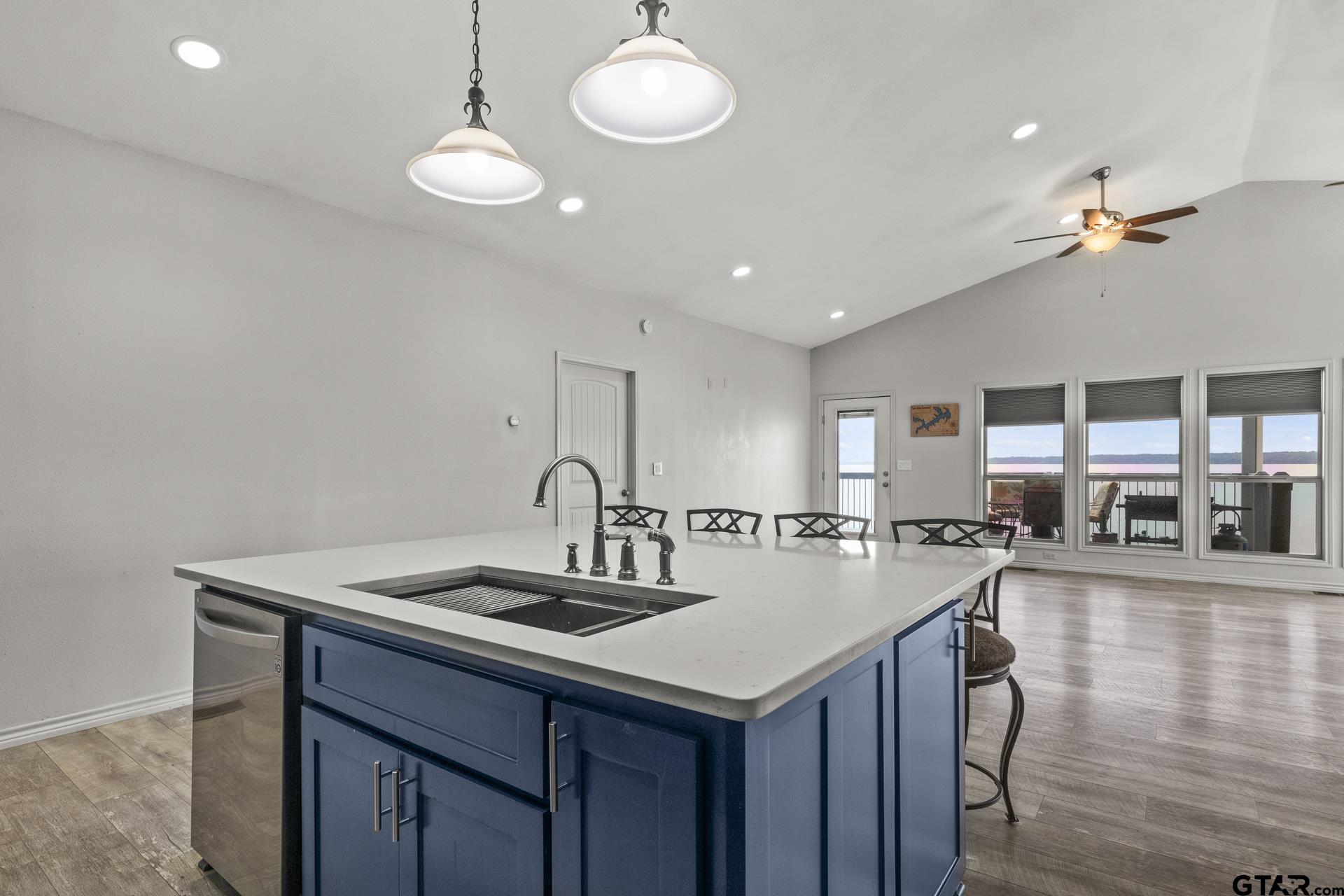 305 County Road 2606