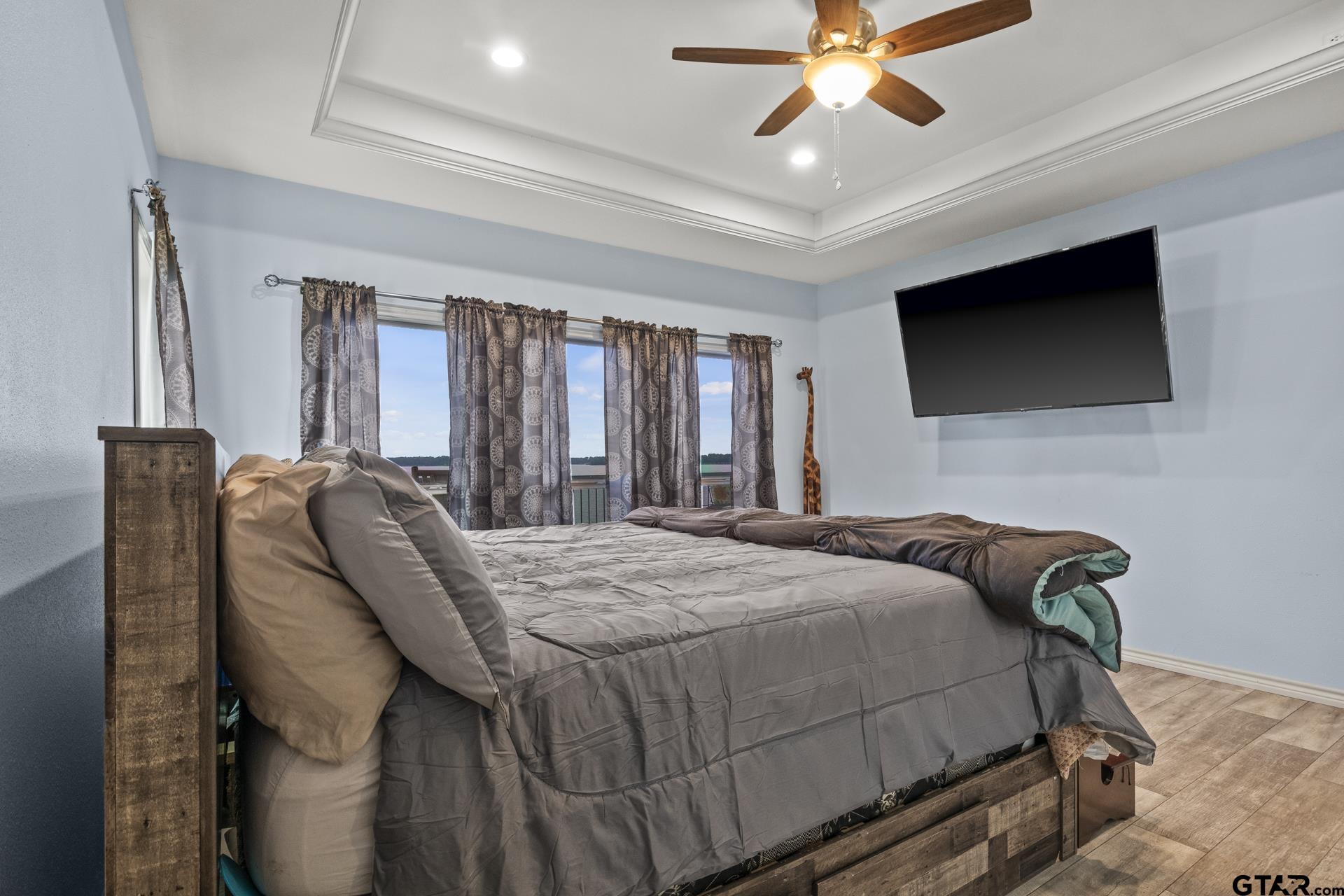 305 County Road 2606