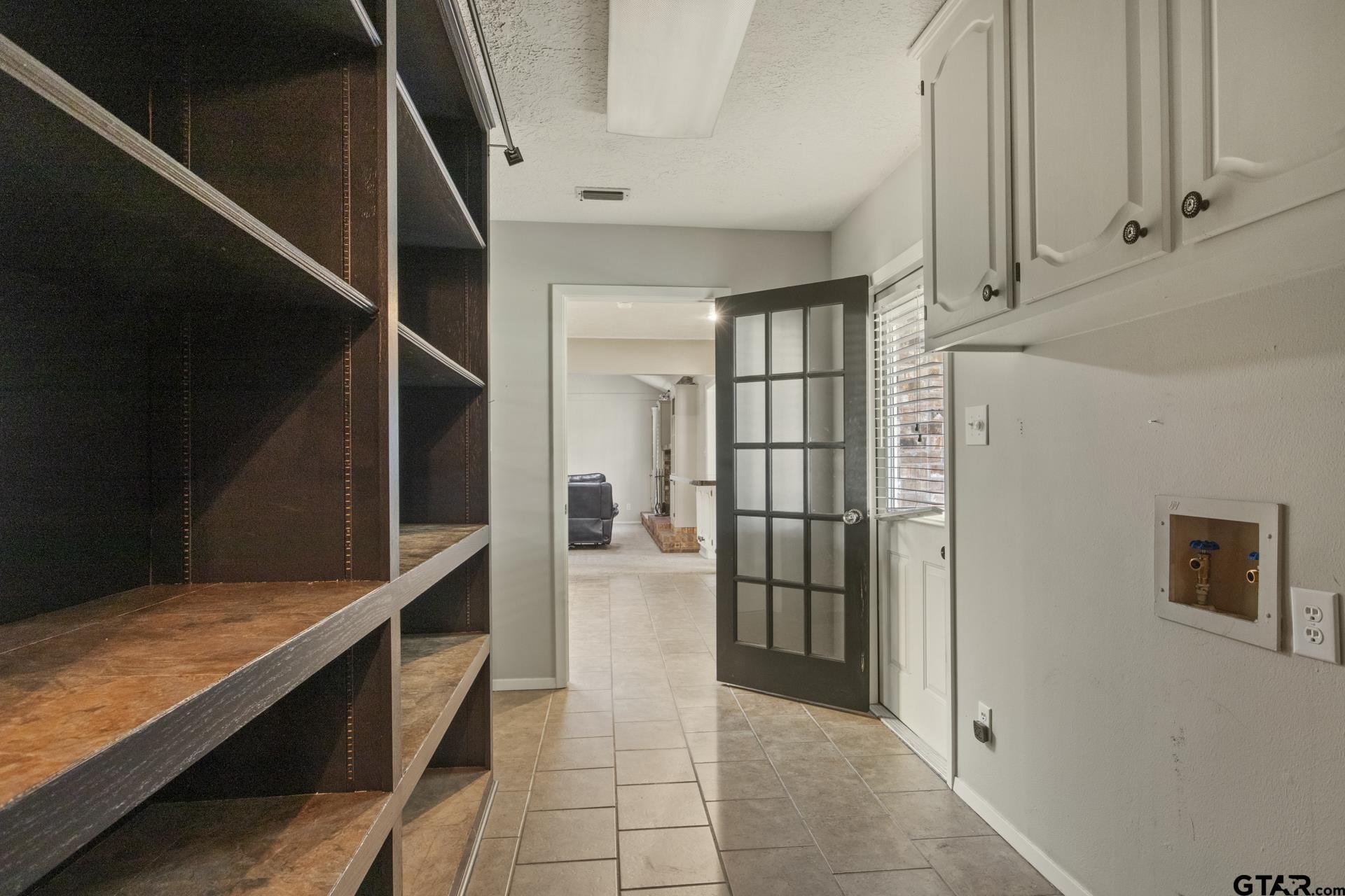 1007 Forest Hills Dr