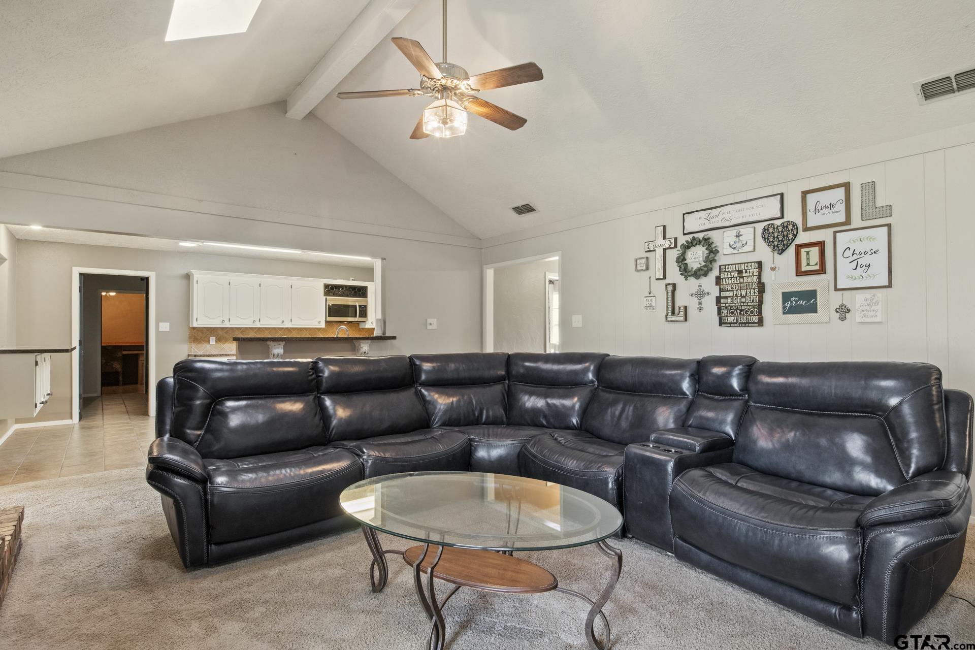 1007 Forest Hills Dr