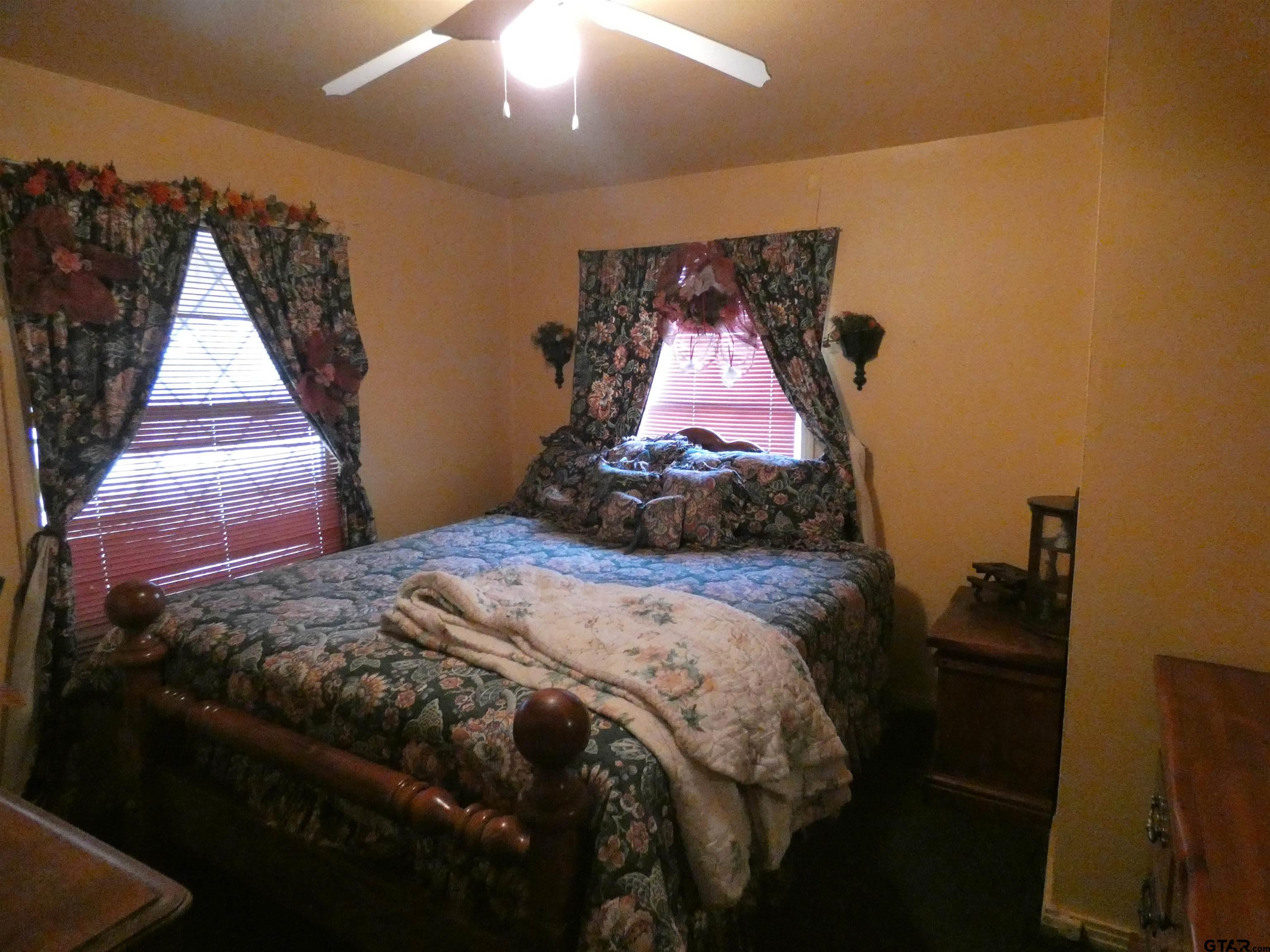 1410 W 9 th