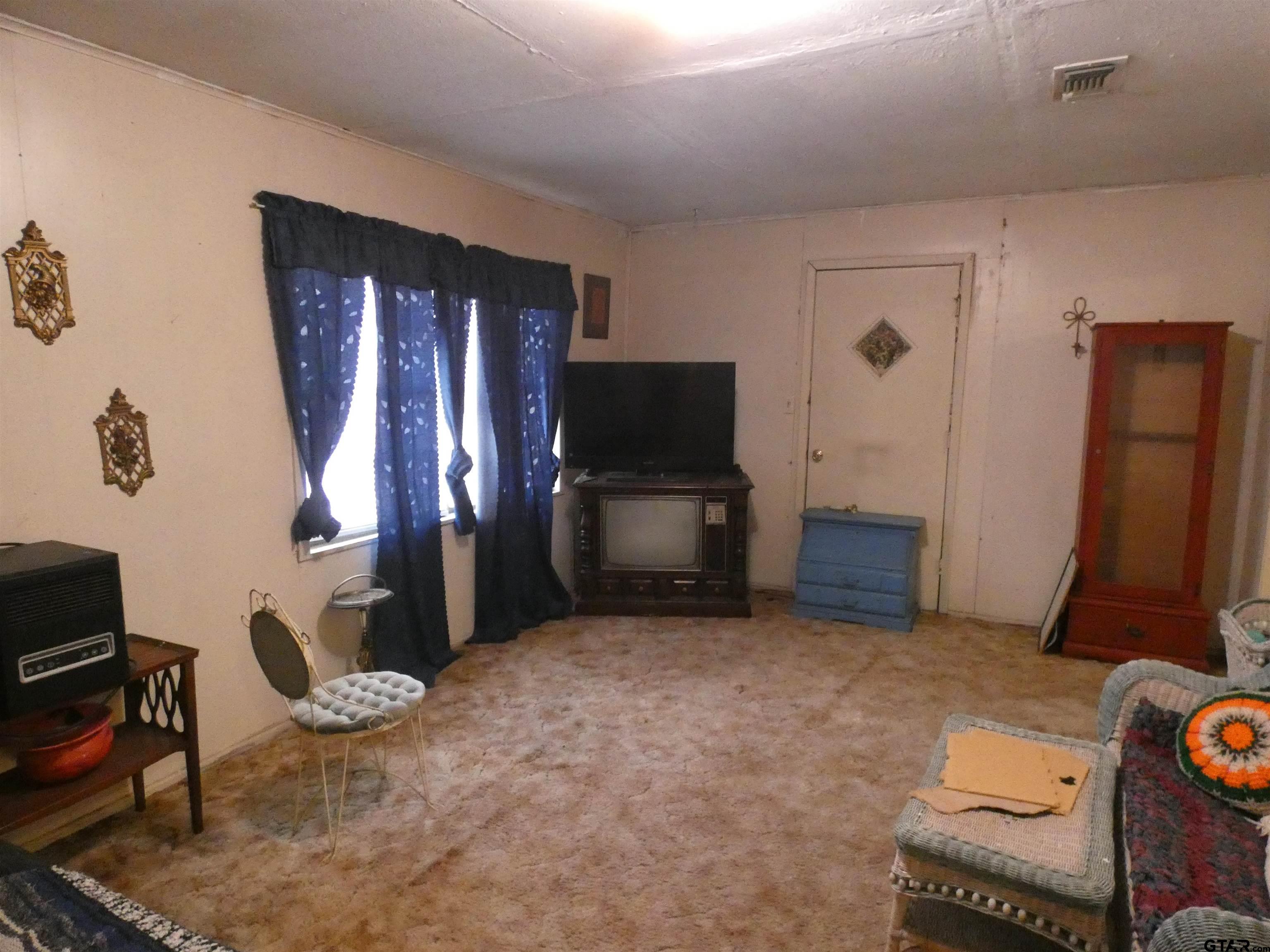 1410 W 9 th