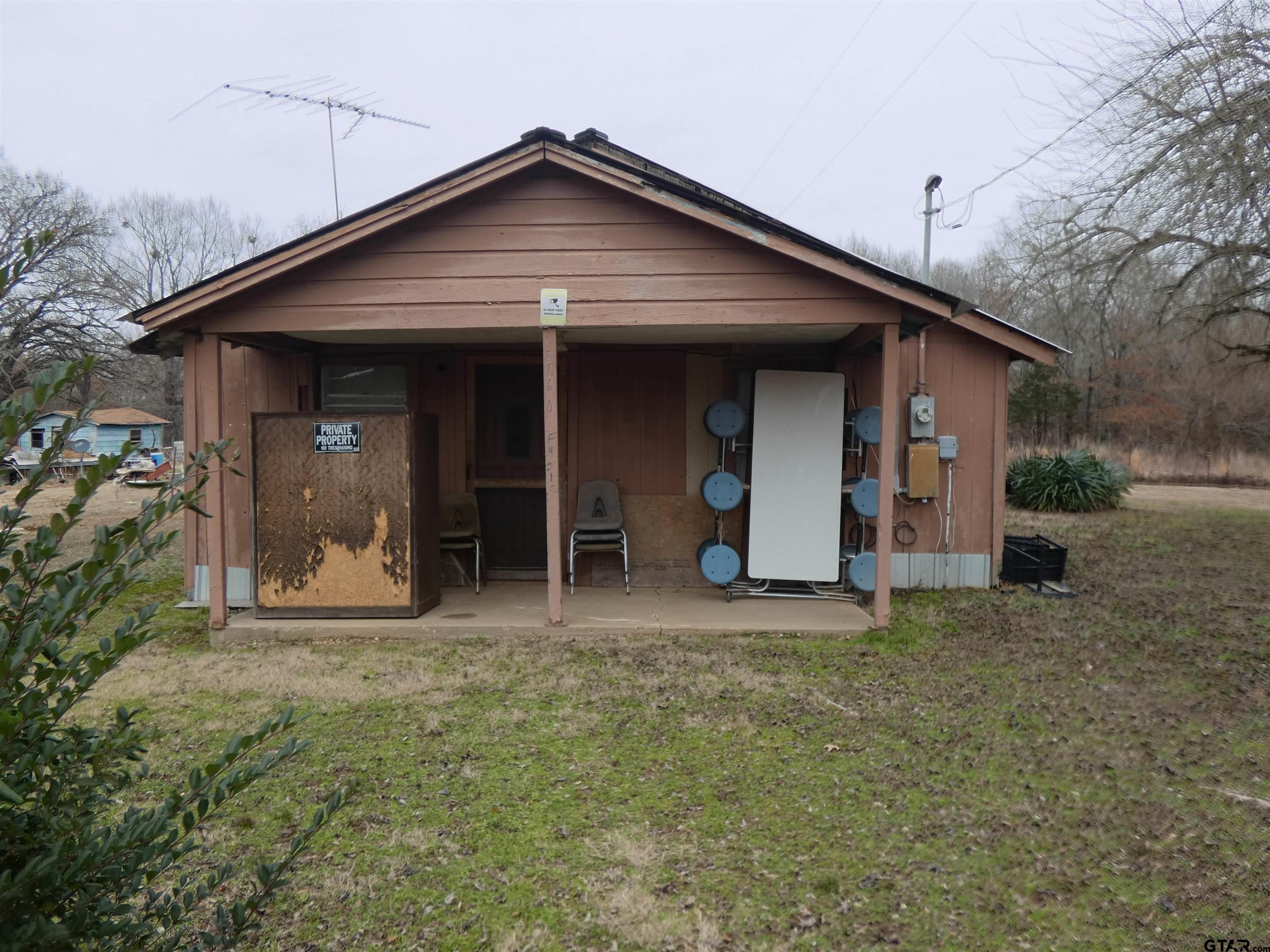8760 FM 2152