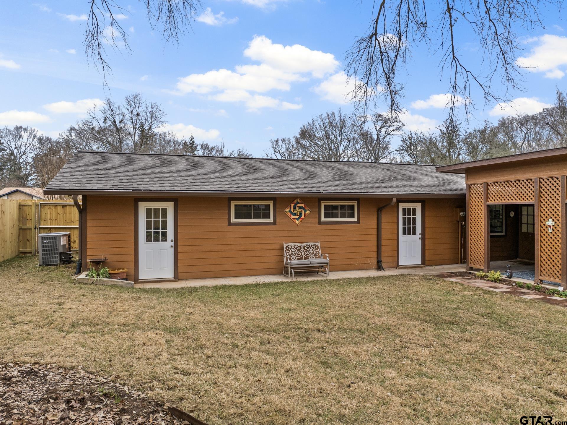 310 Kent Dr