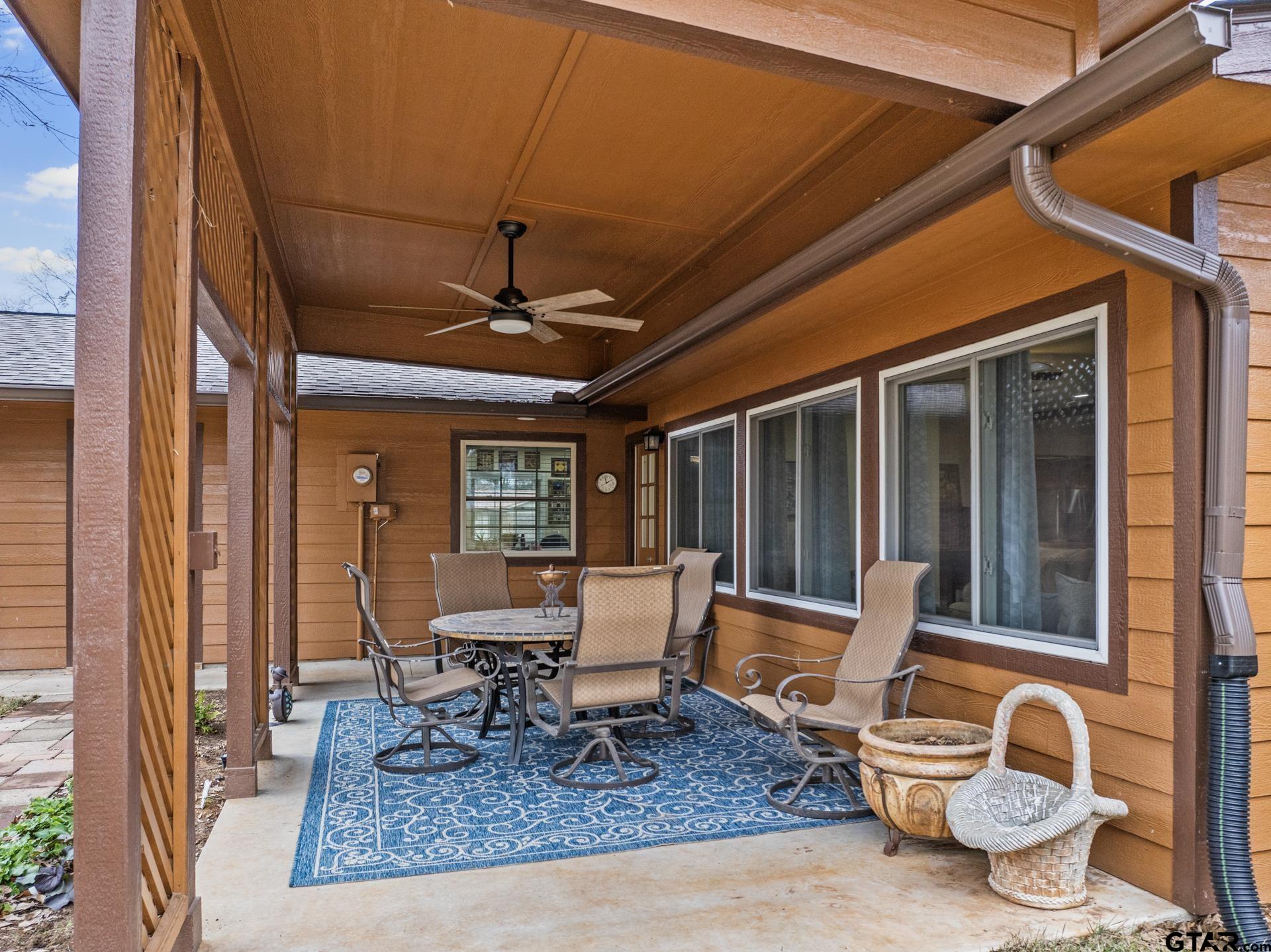 310 Kent Dr