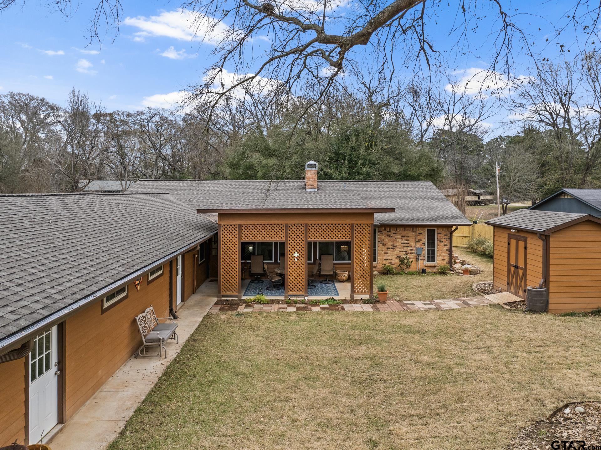 310 Kent Dr