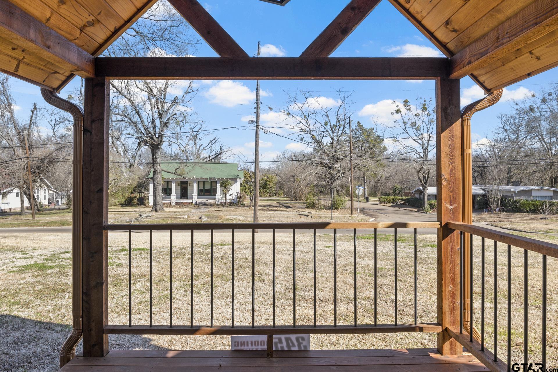 306 Quitman