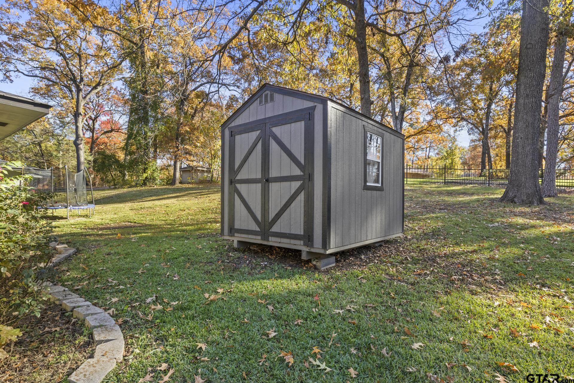 804 Fleming Dr