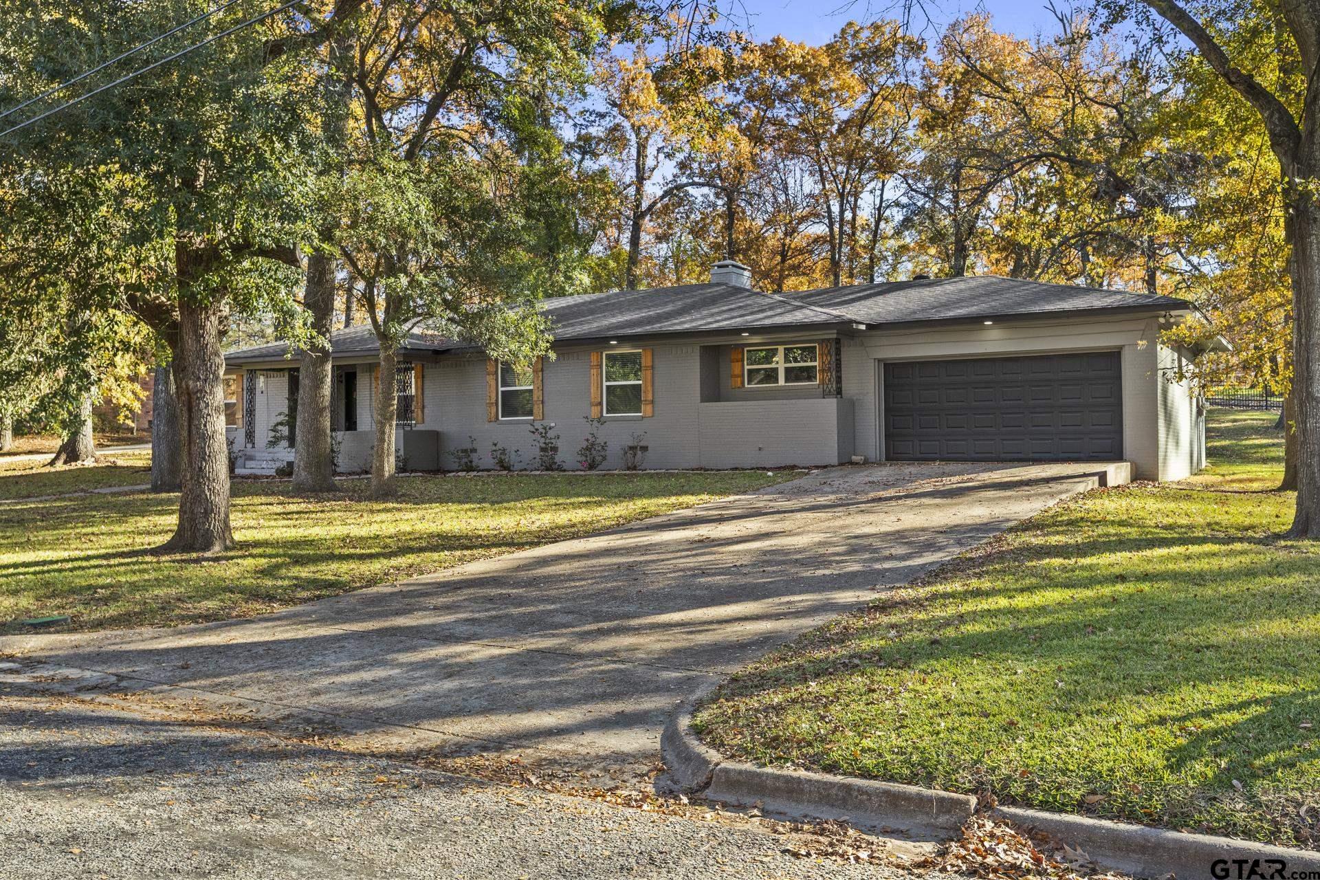 804 Fleming Dr