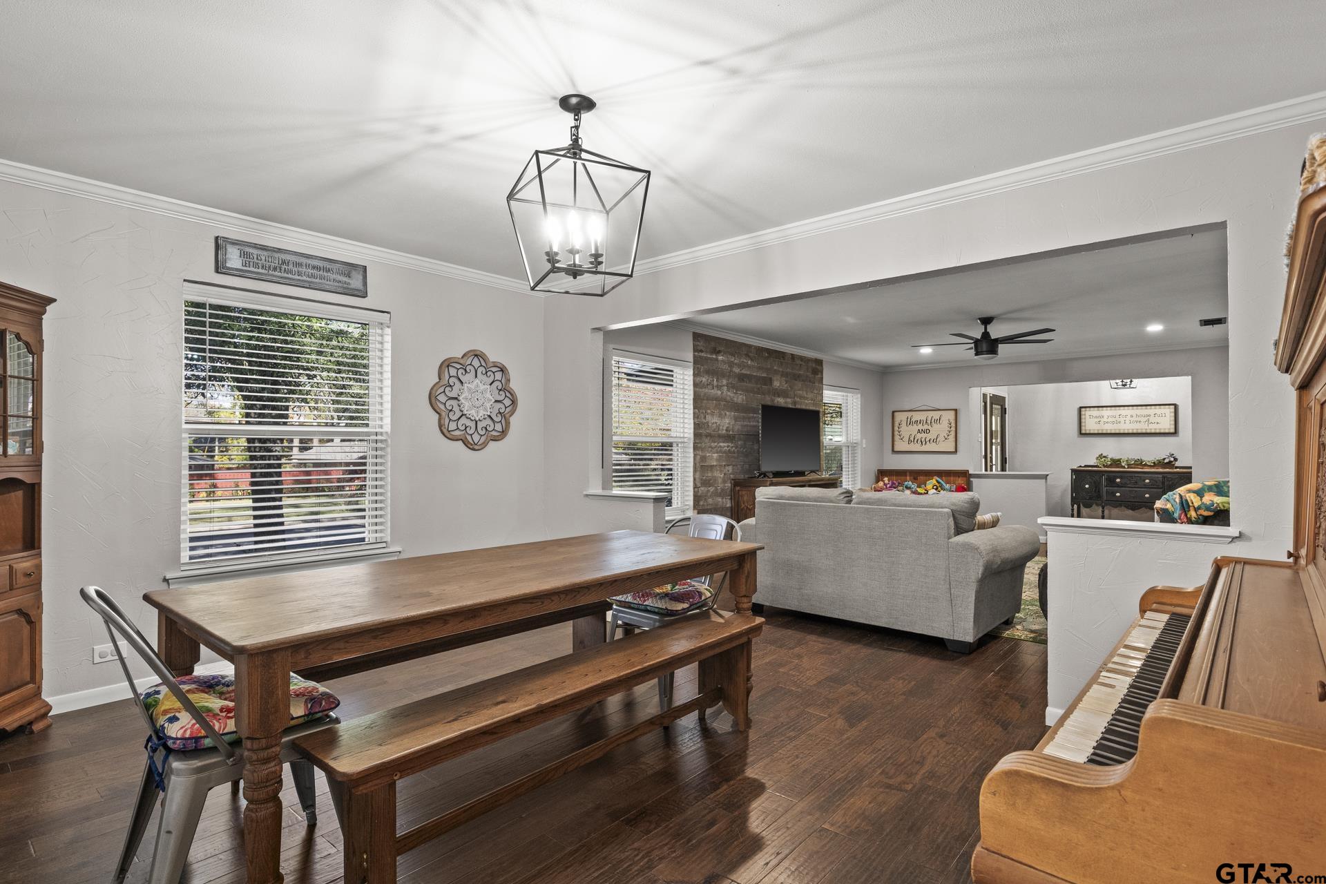 804 Fleming Dr