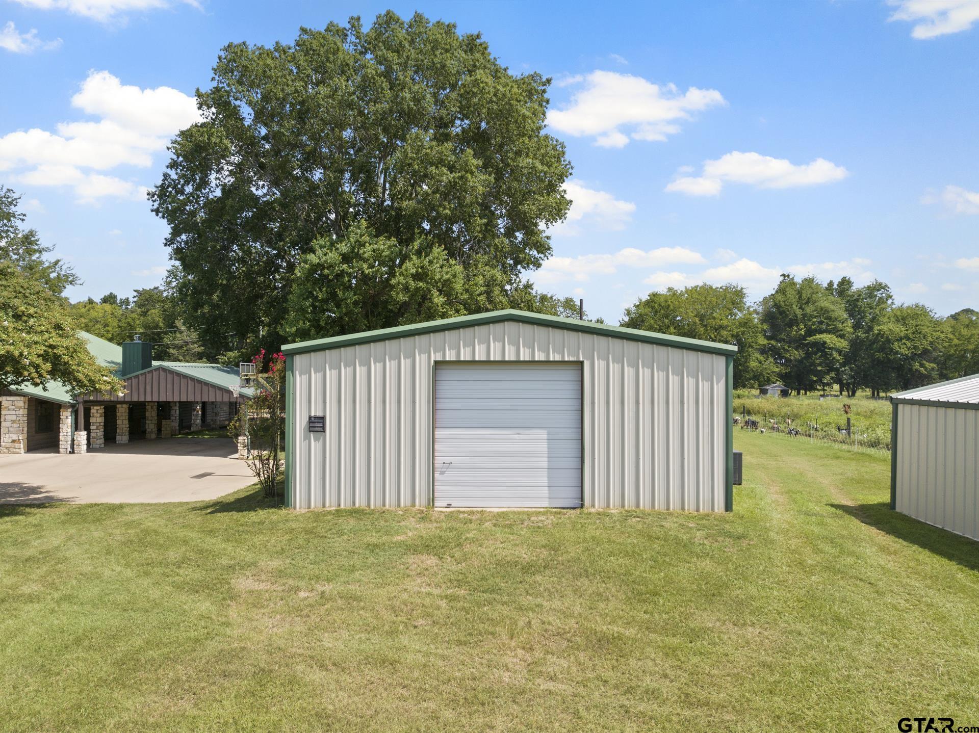 261 County Road 4015