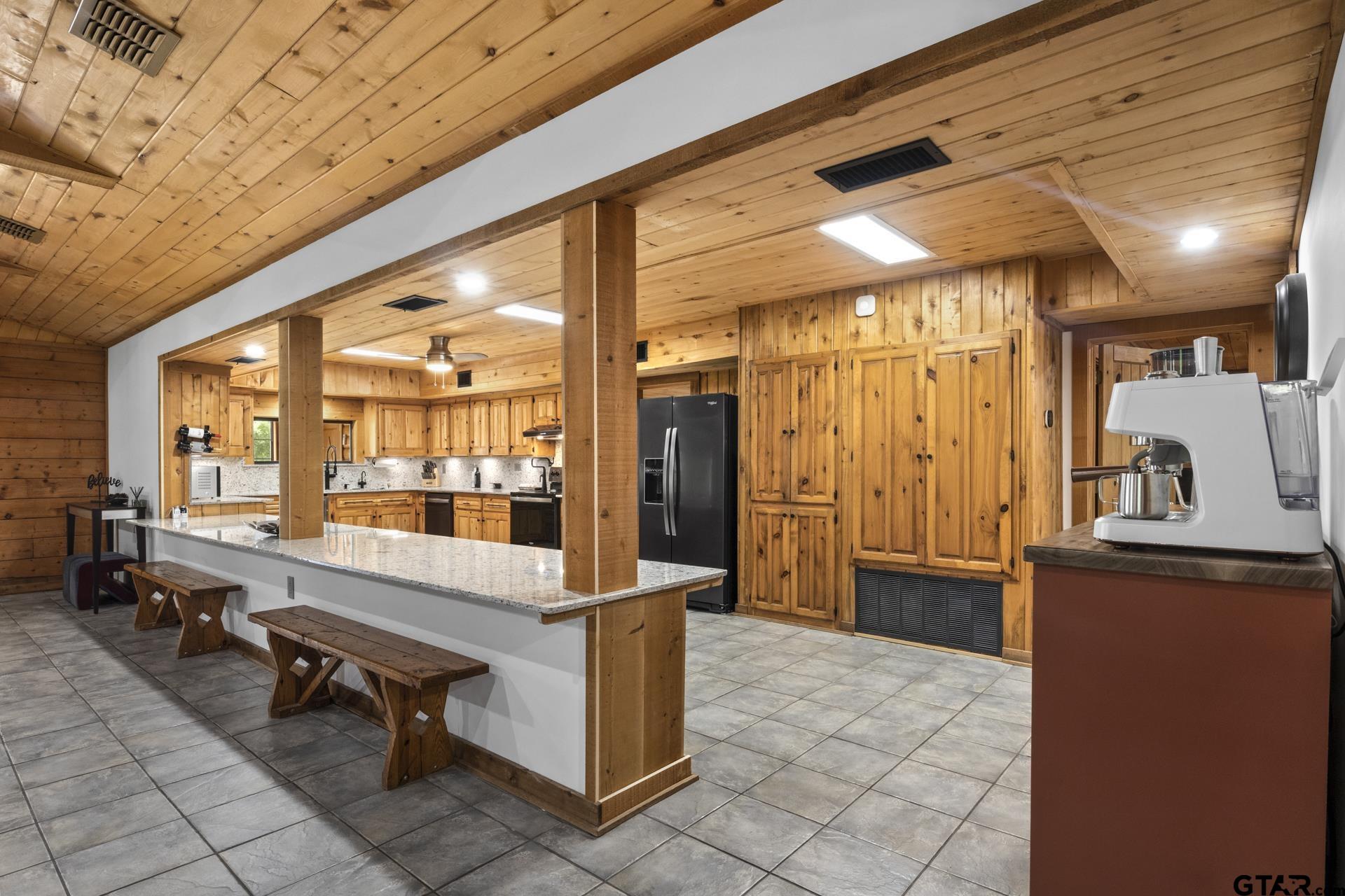 261 County Road 4015