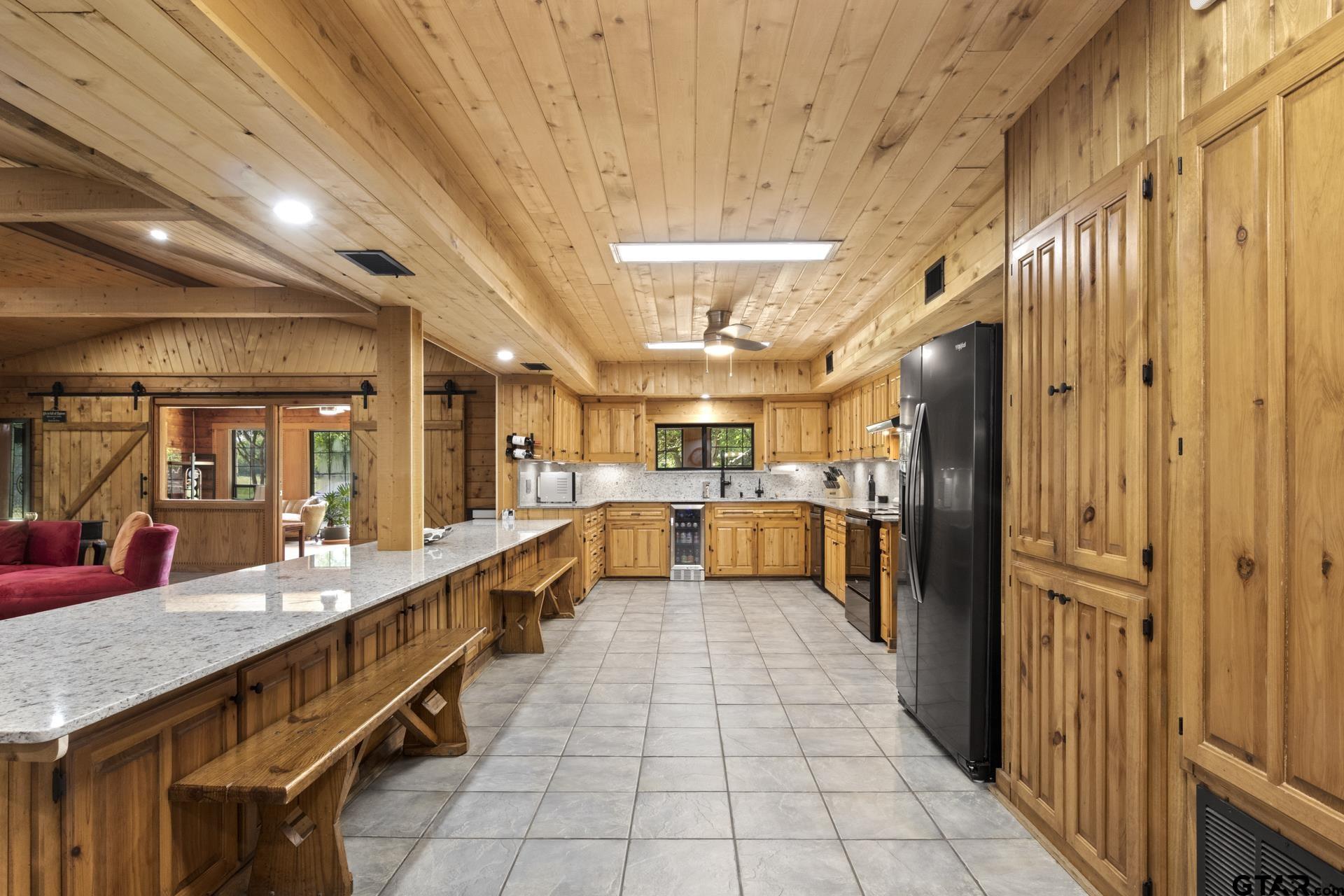 261 County Road 4015
