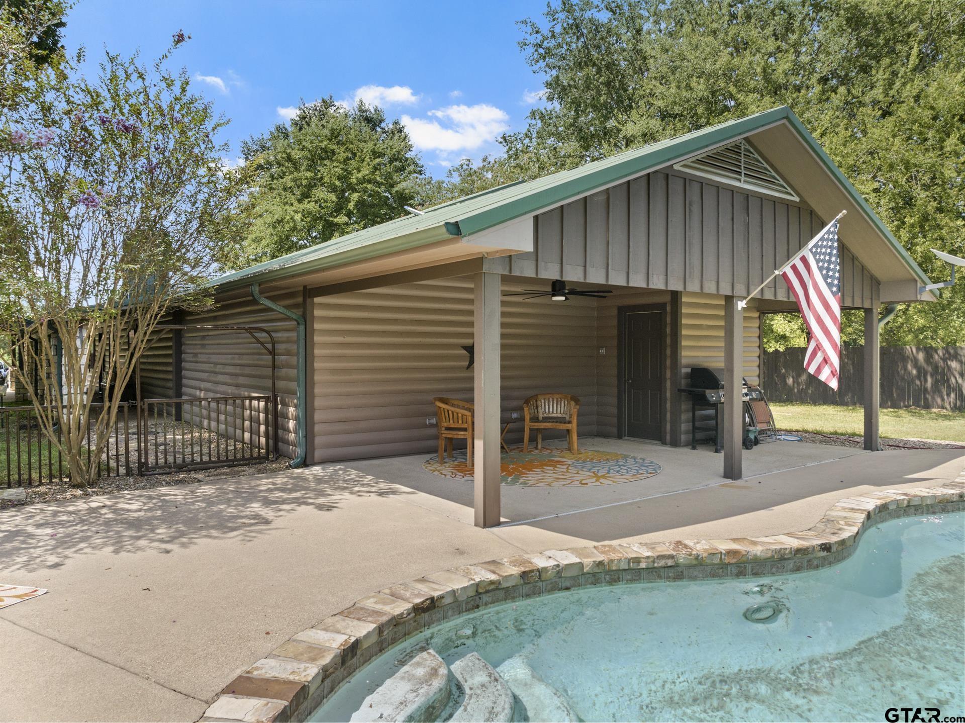 261 County Road 4015