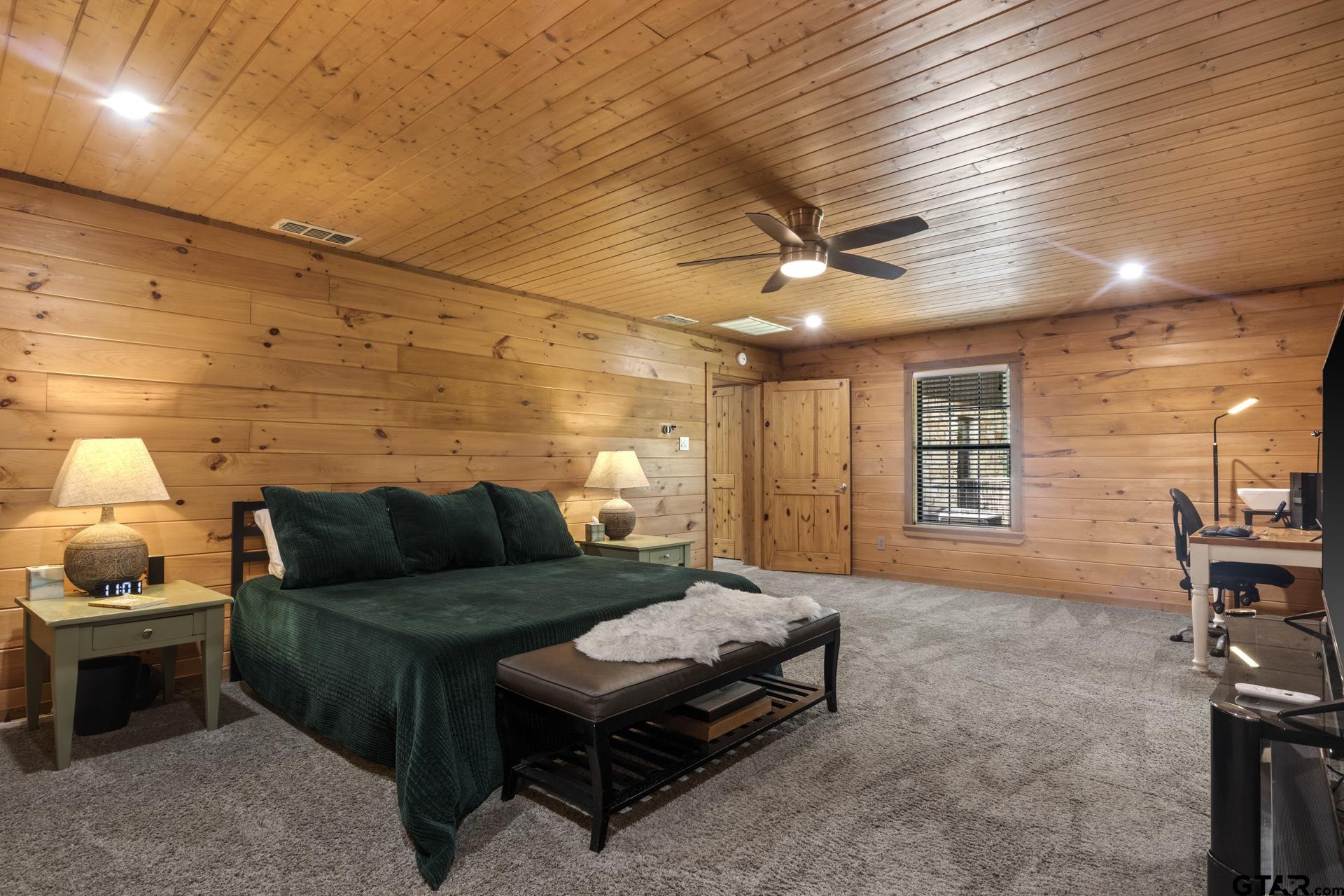 261 County Road 4015
