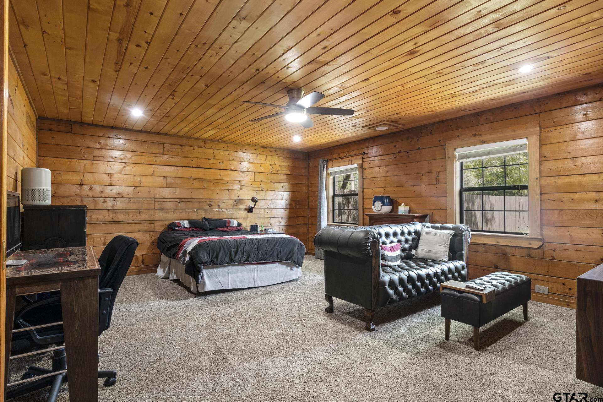261 County Road 4015