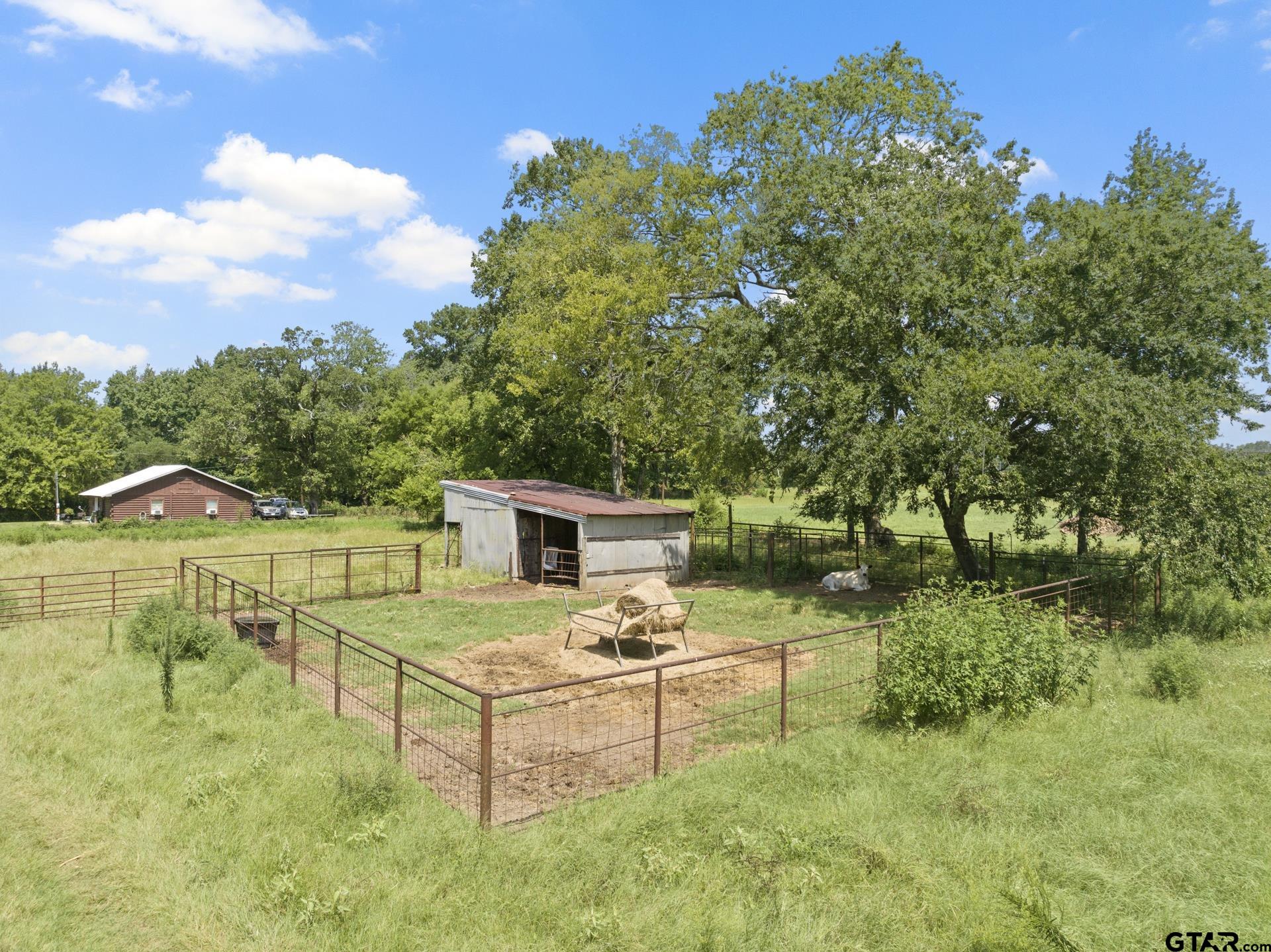 261 County Road 4015
