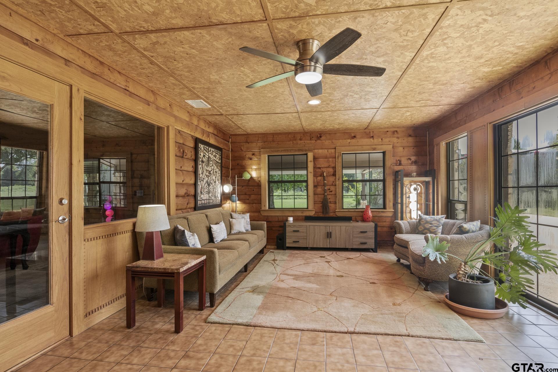 261 County Road 4015