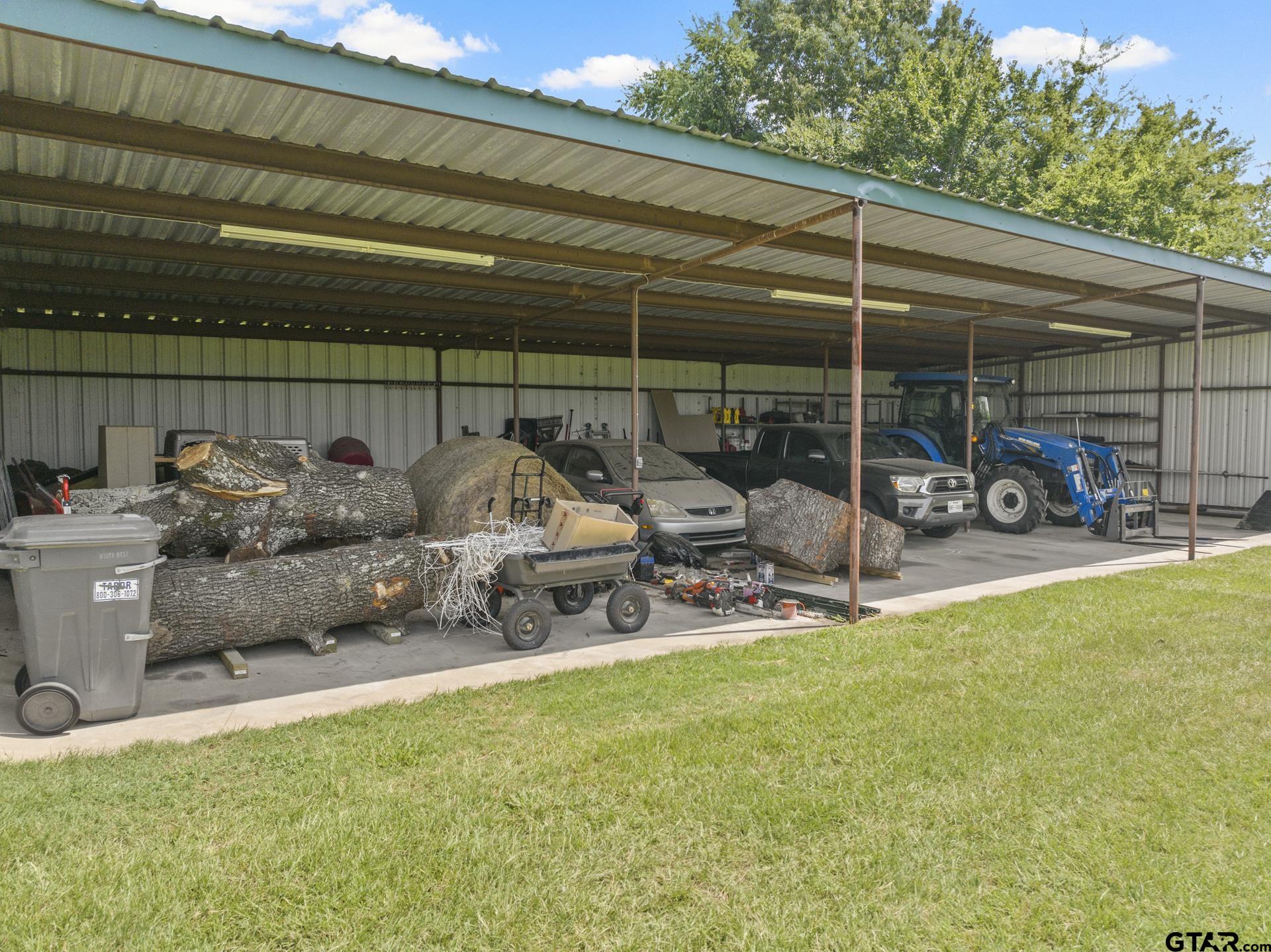 261 County Road 4015