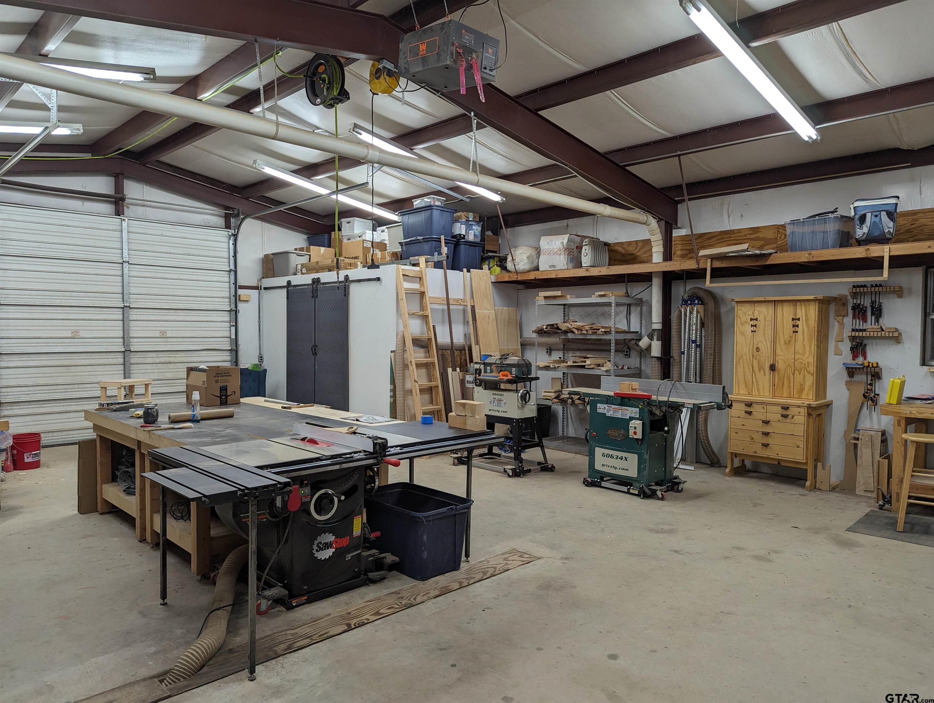 261 County Road 4015