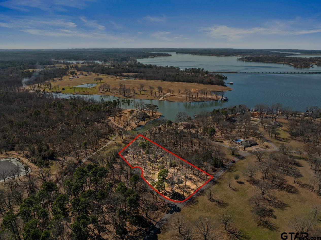 27 Private Road 52371