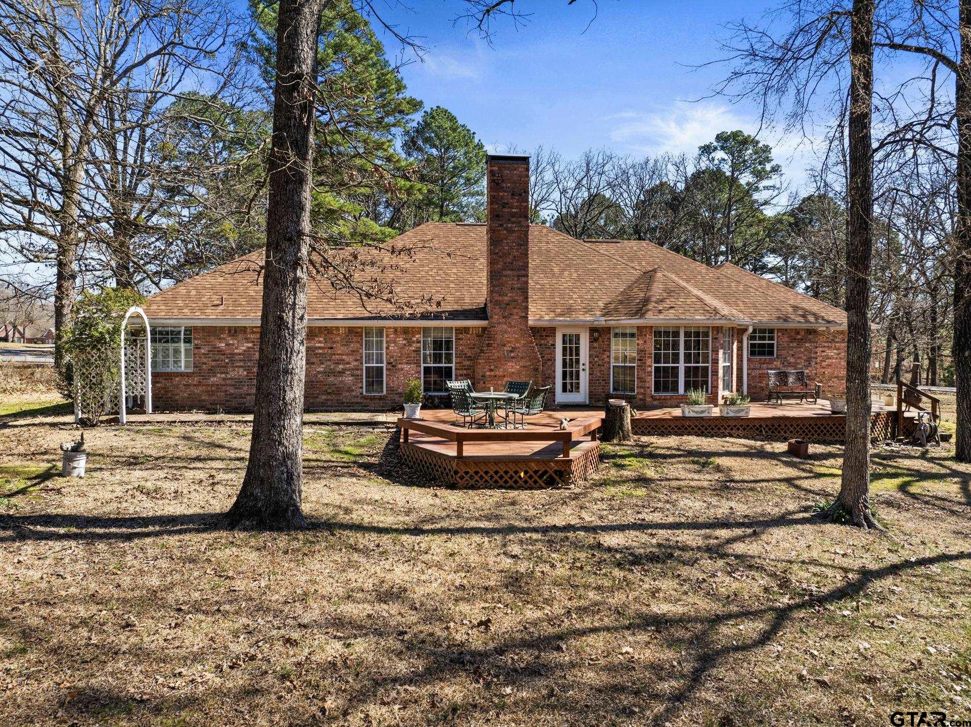 27 Private Road 52371