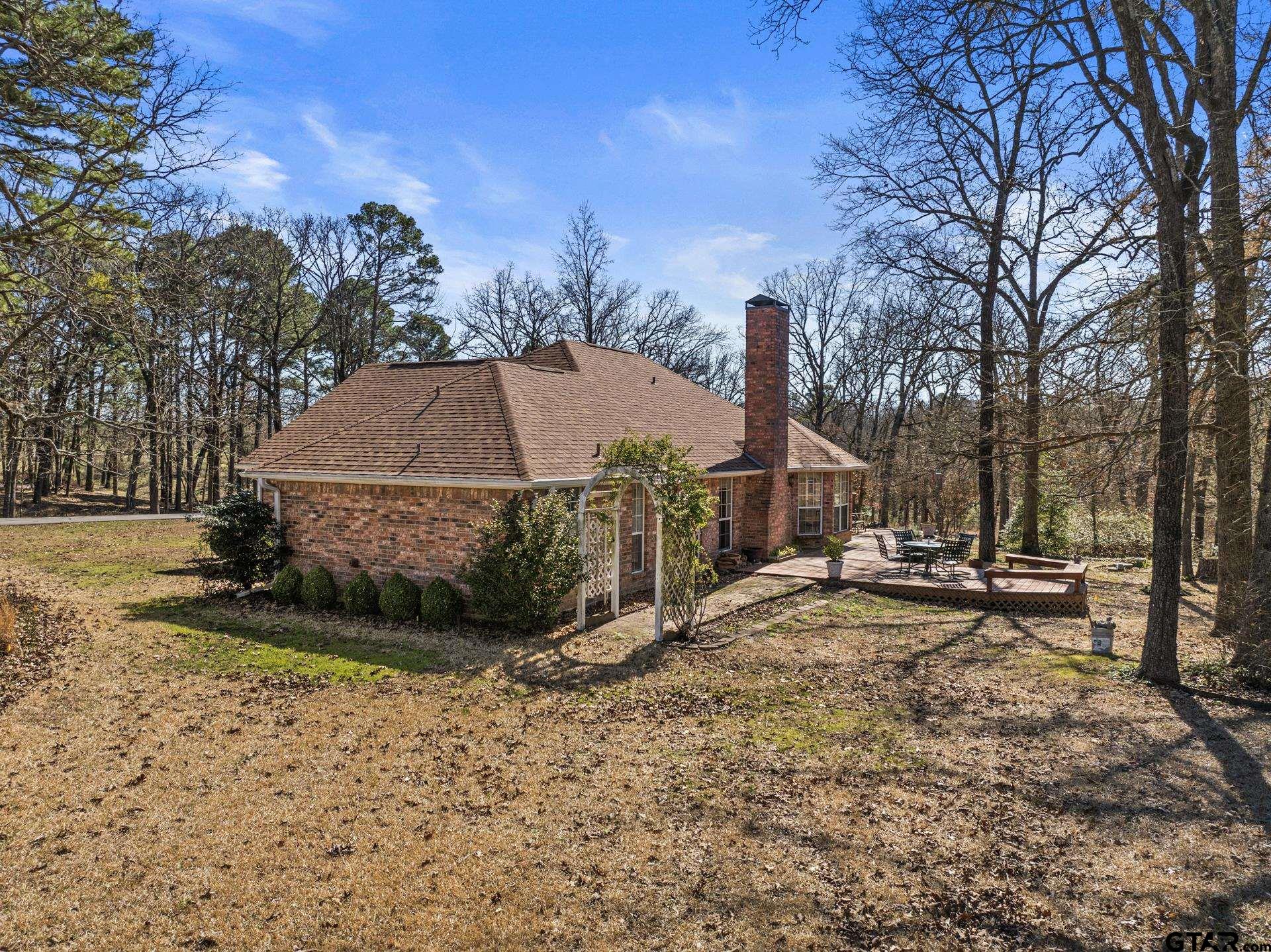 27 Private Road 52371