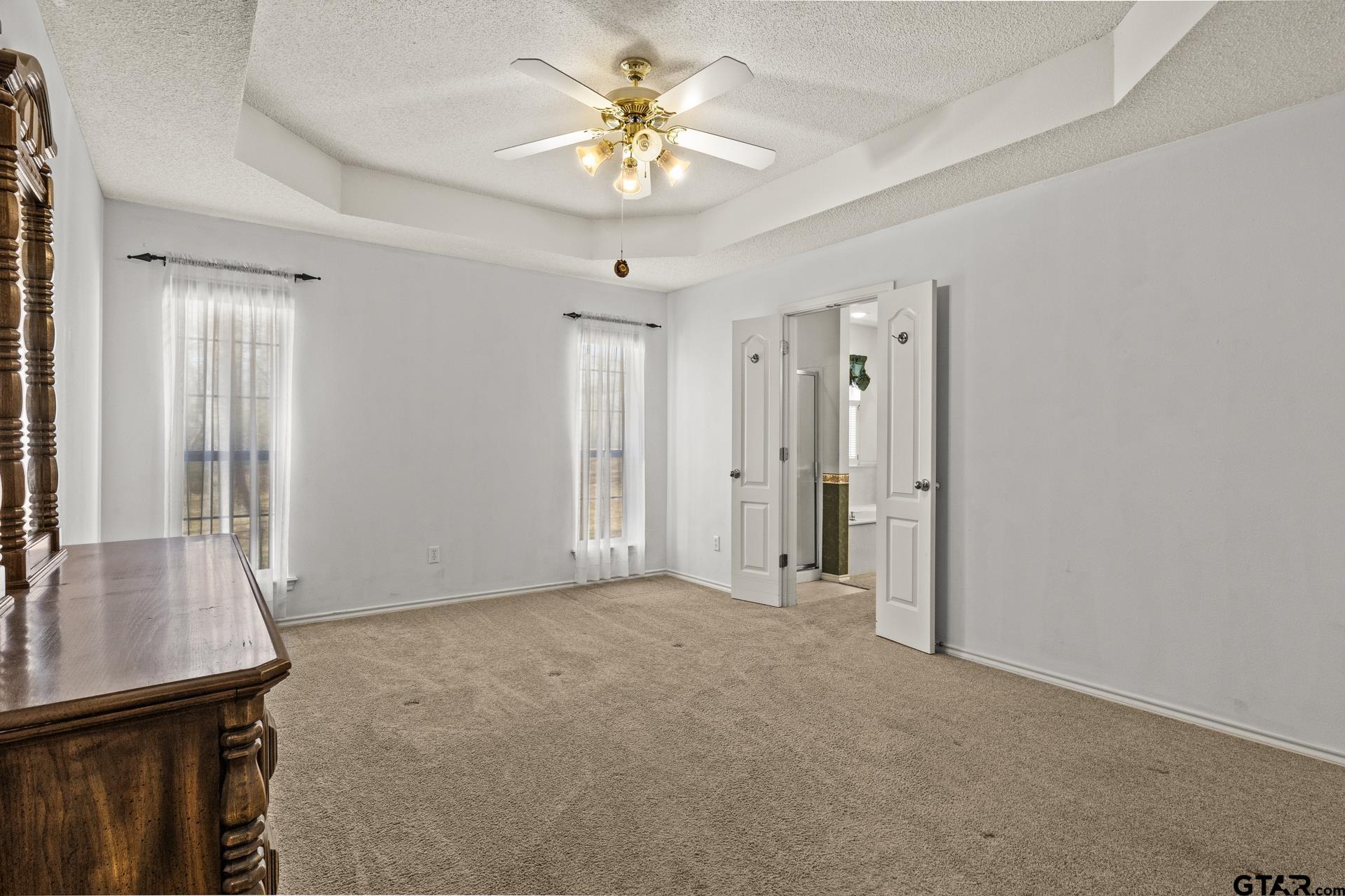 27 Private Road 52371