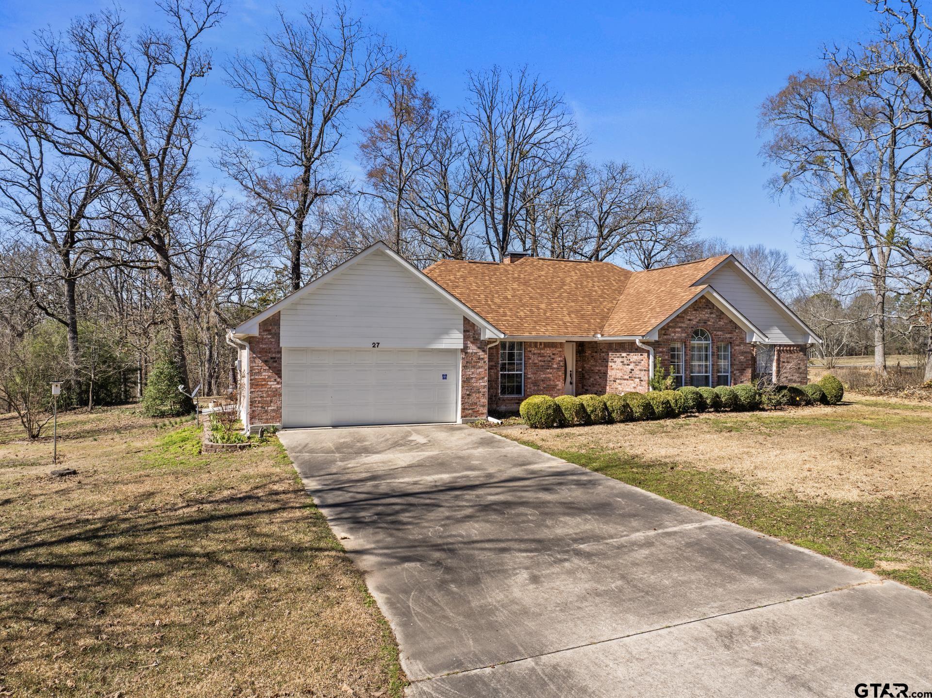27 Private Road 52371
