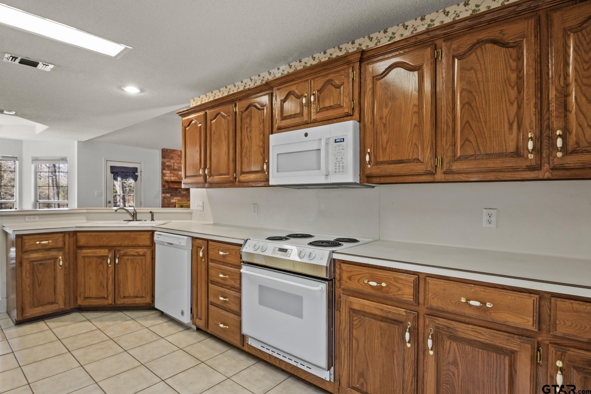 27 Private Road 52371