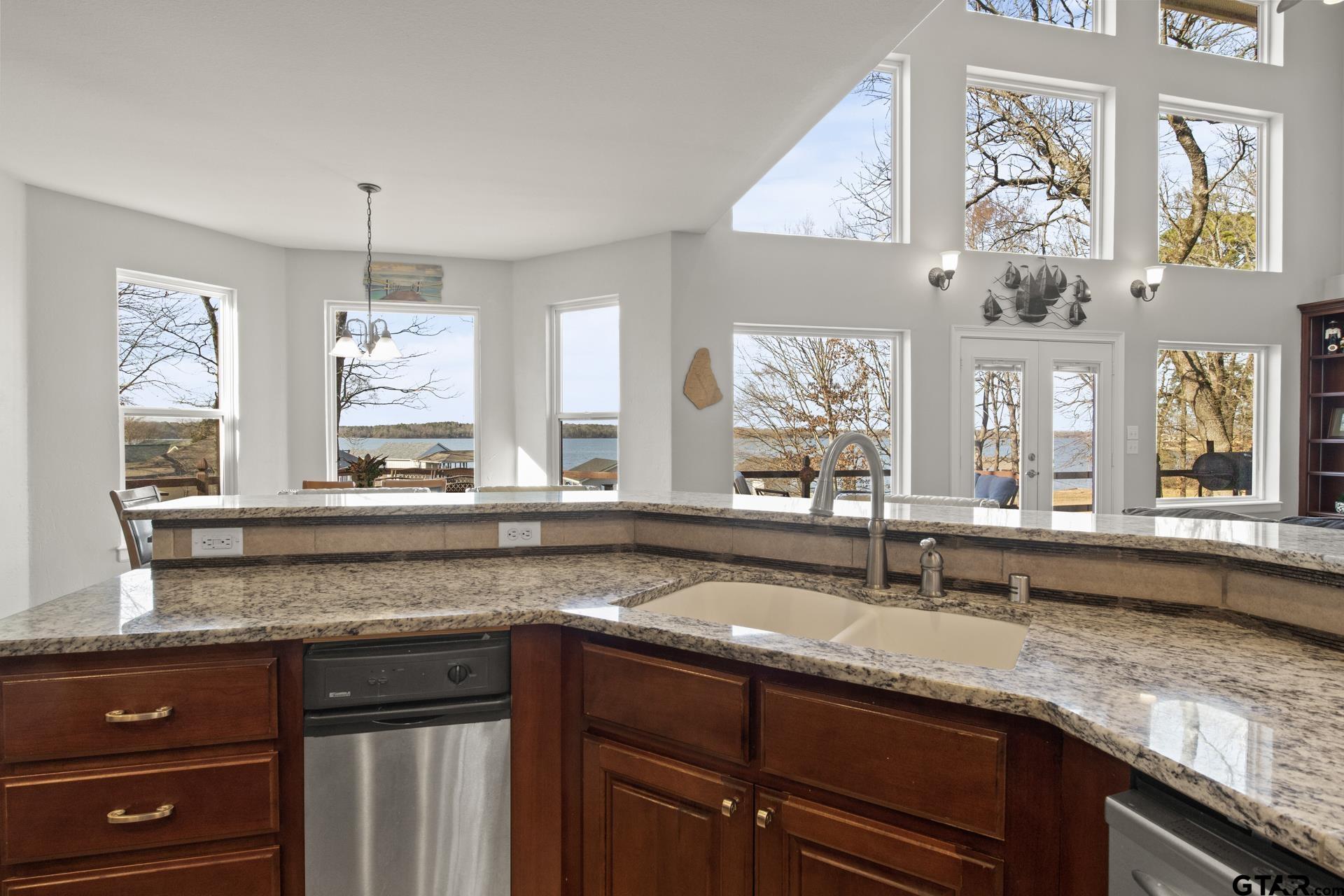 59 Private Road 52365