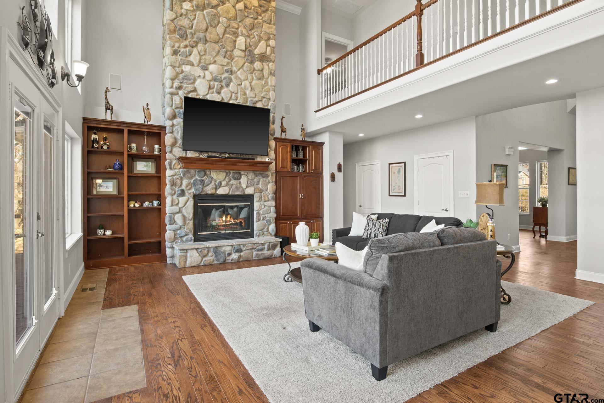59 Private Road 52365