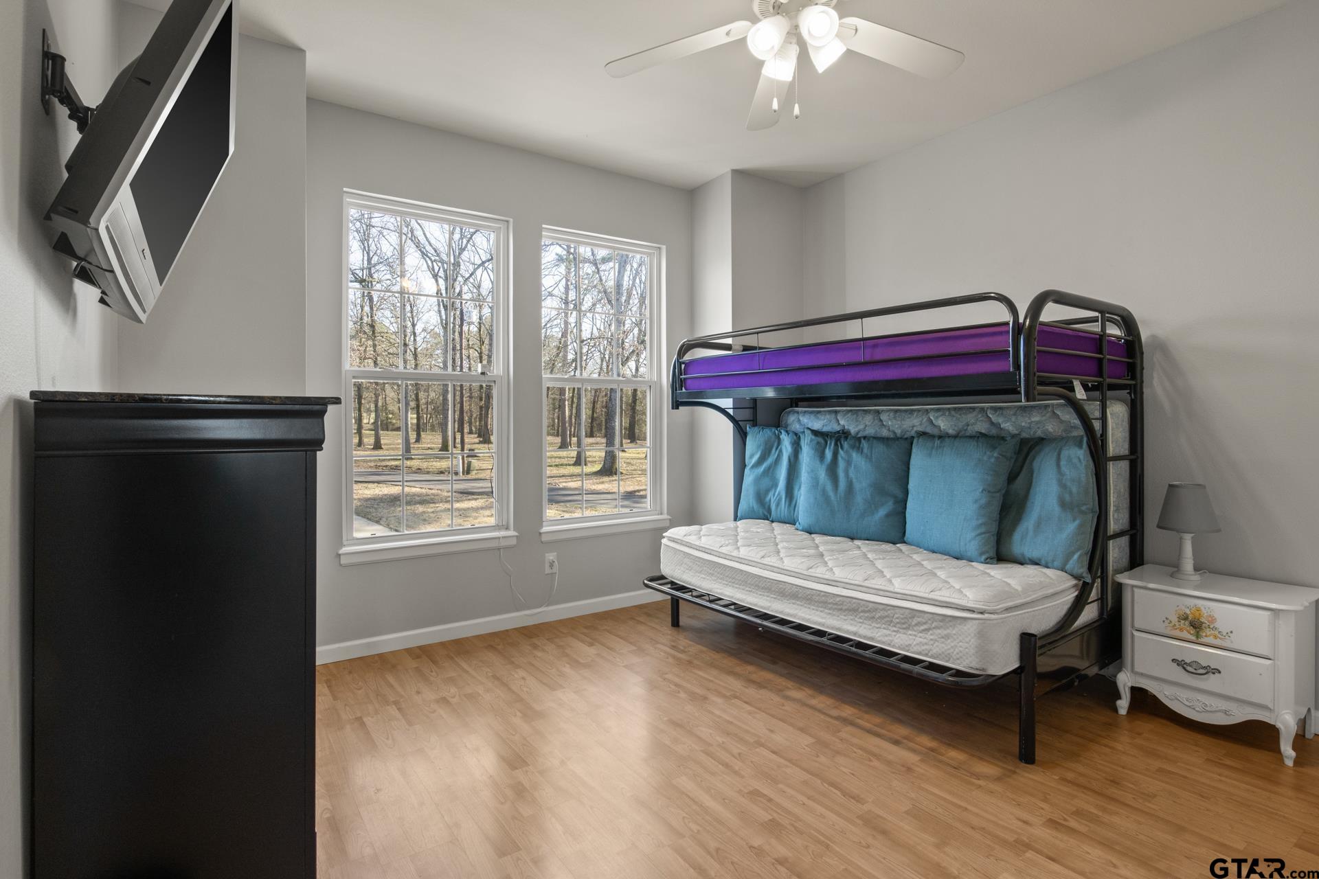 59 Private Road 52365