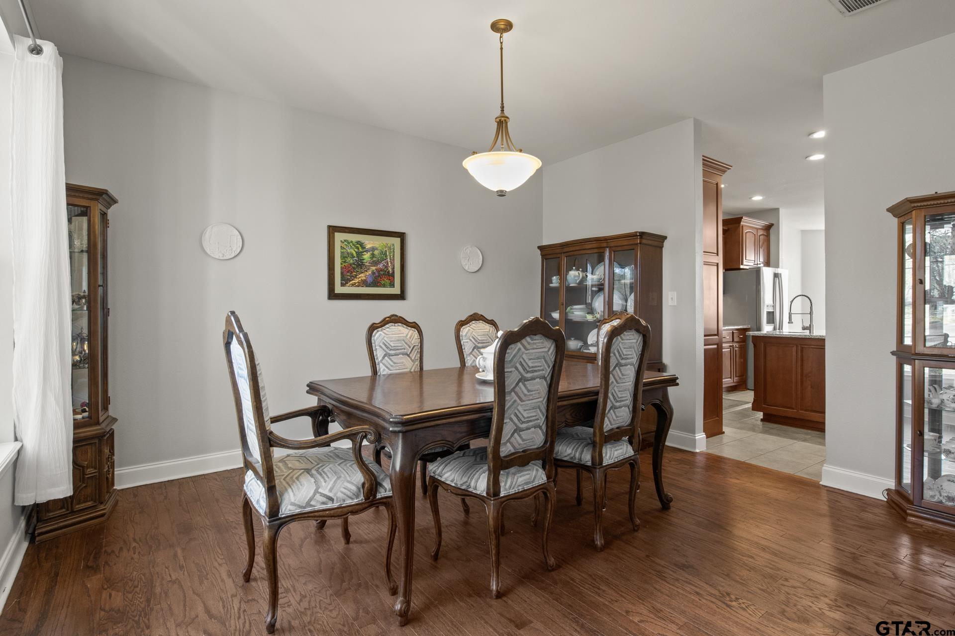 59 Private Road 52365