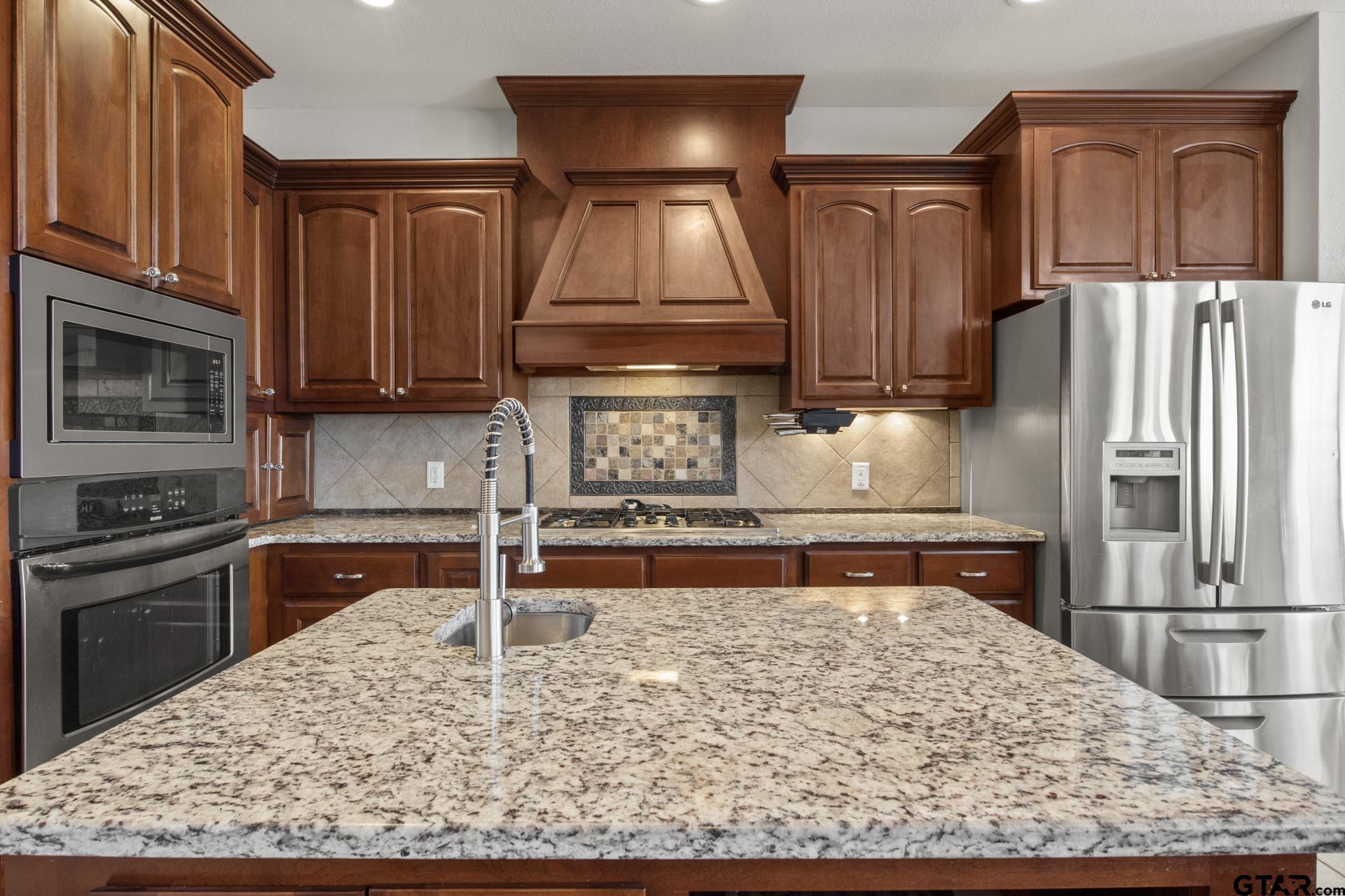 59 Private Road 52365