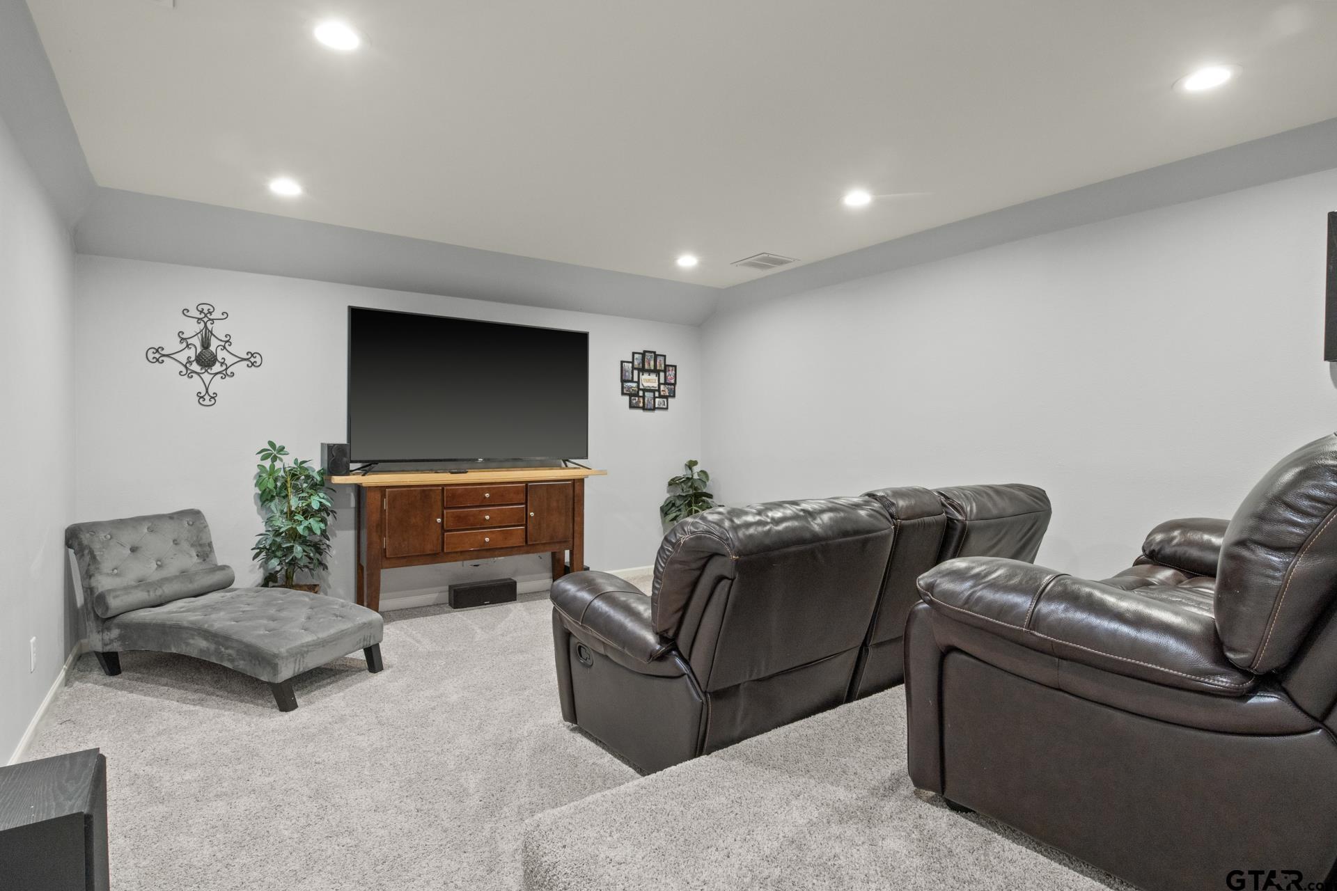 59 Private Road 52365