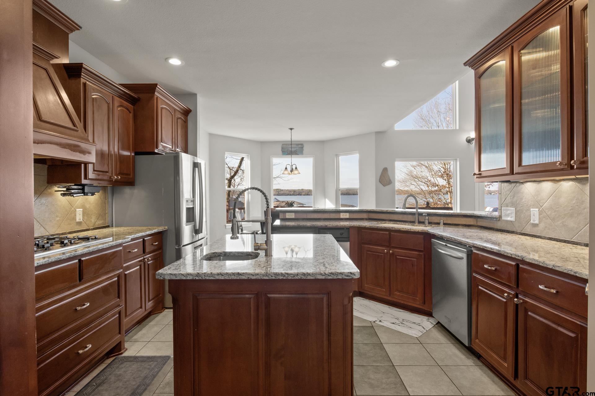 59 Private Road 52365