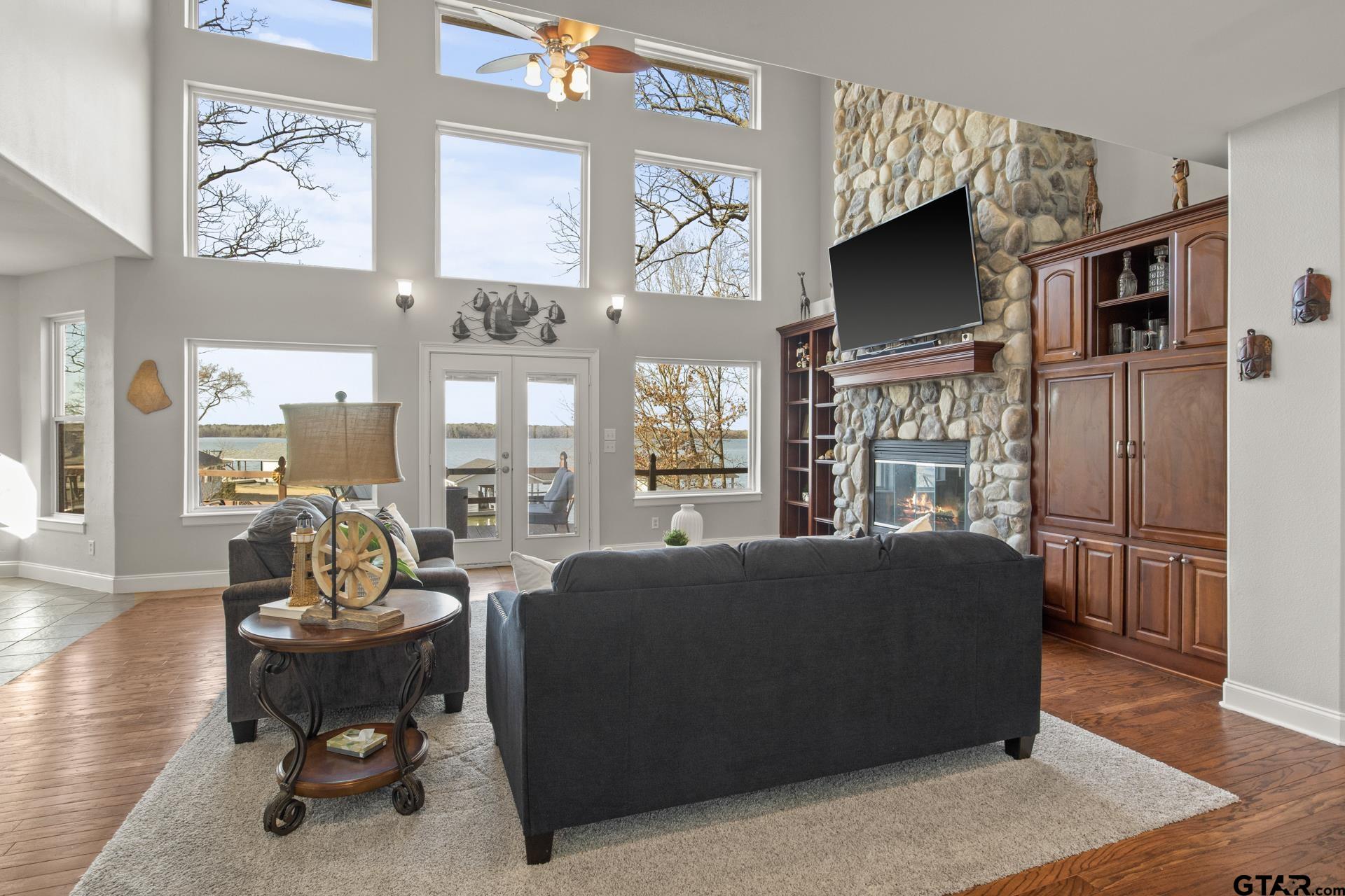 59 Private Road 52365
