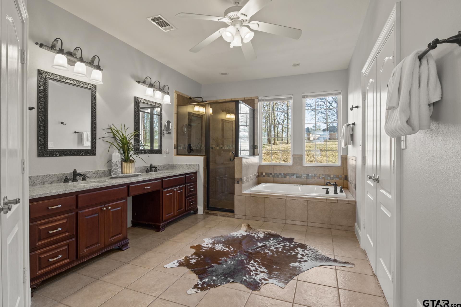 59 Private Road 52365