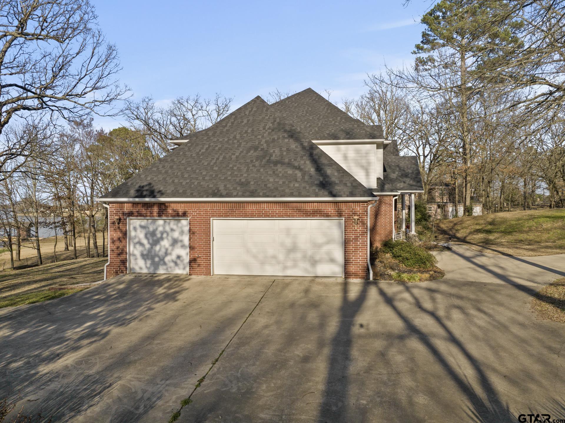 59 Private Road 52365
