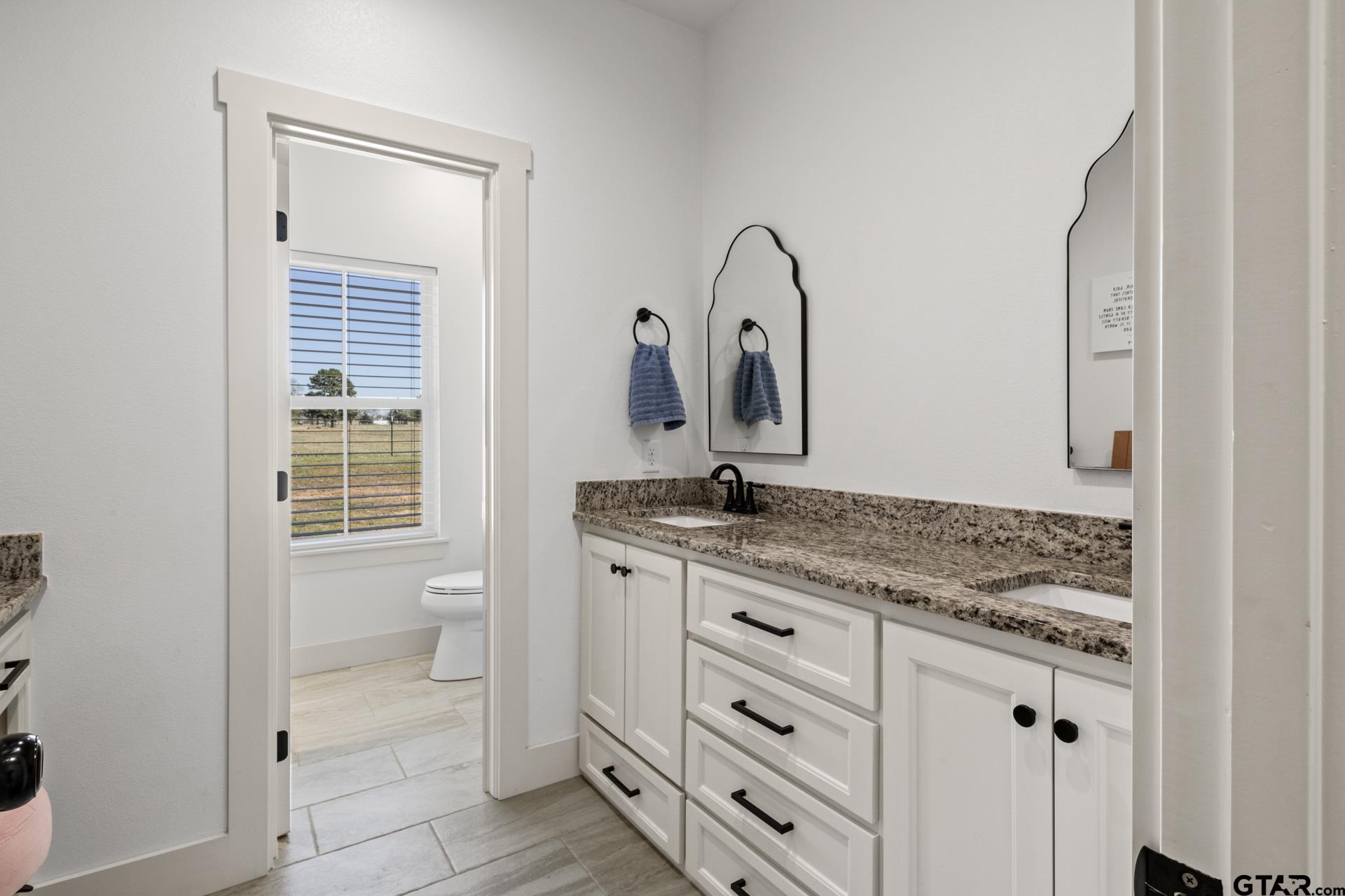 77 County Road 1773