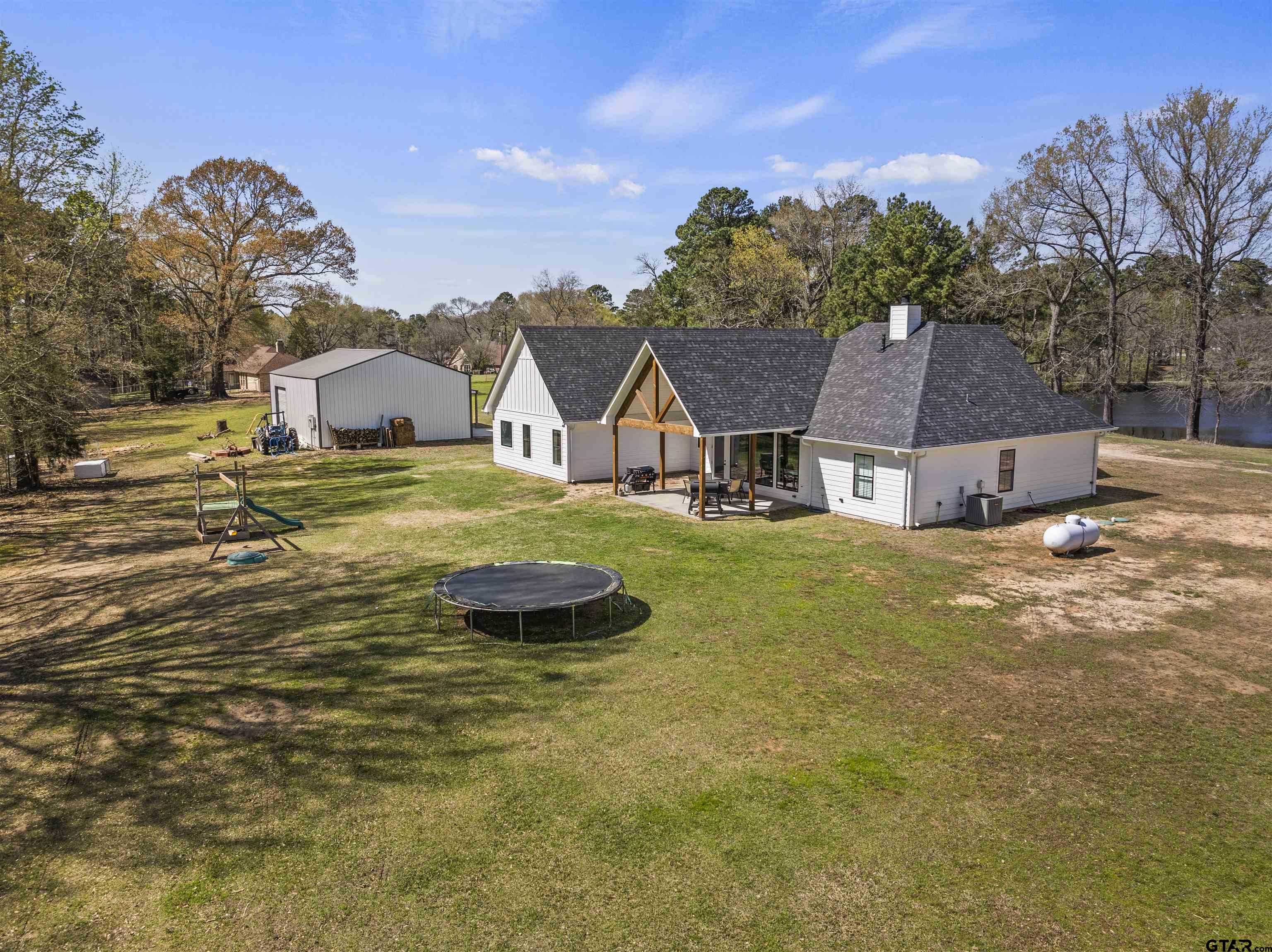 77 County Road 1773