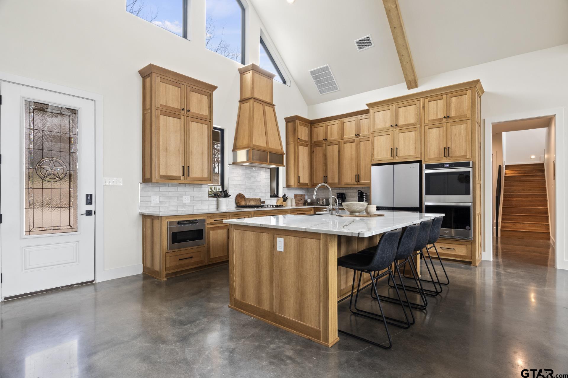 208 County Road 2129