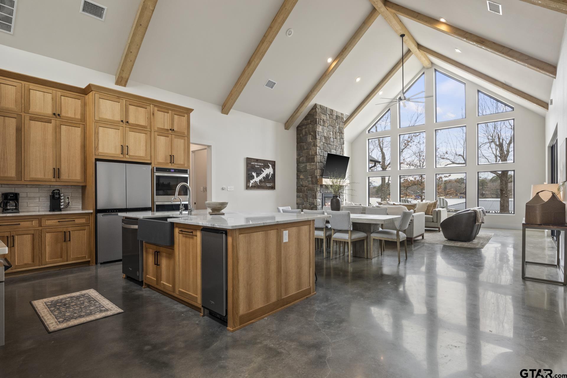 208 County Road 2129