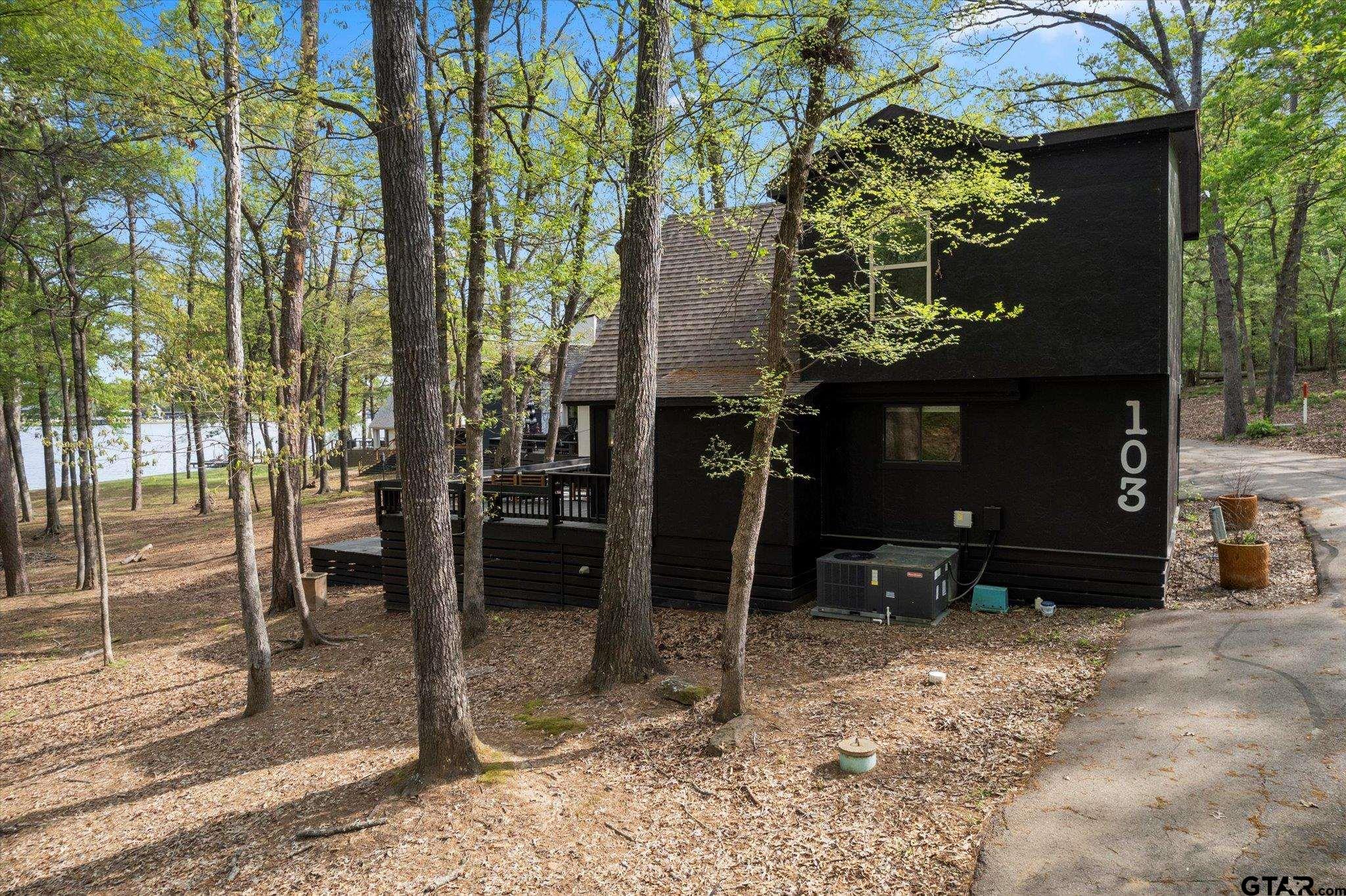 103 E BARKER CREEK RD