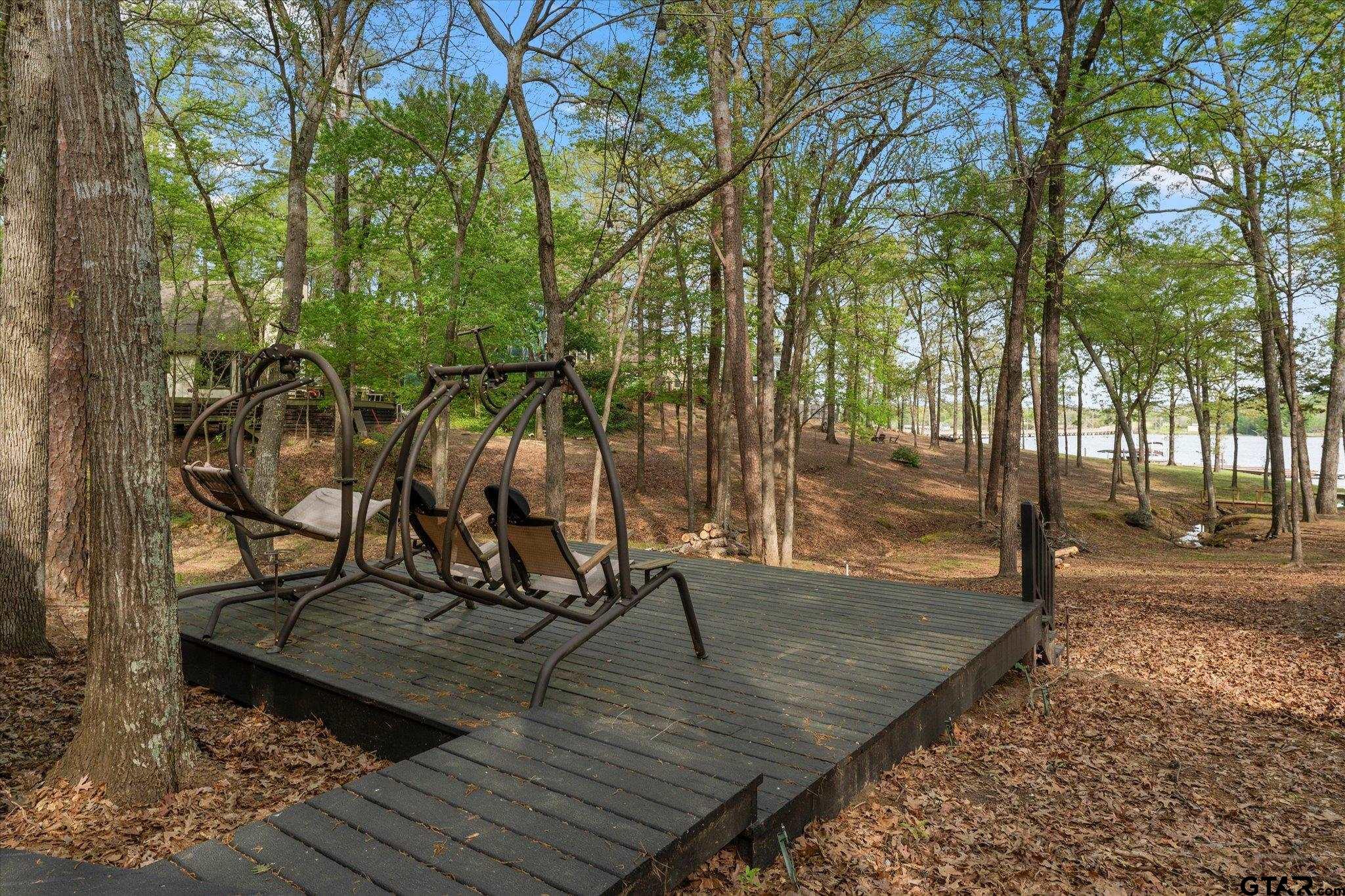 103 E BARKER CREEK RD