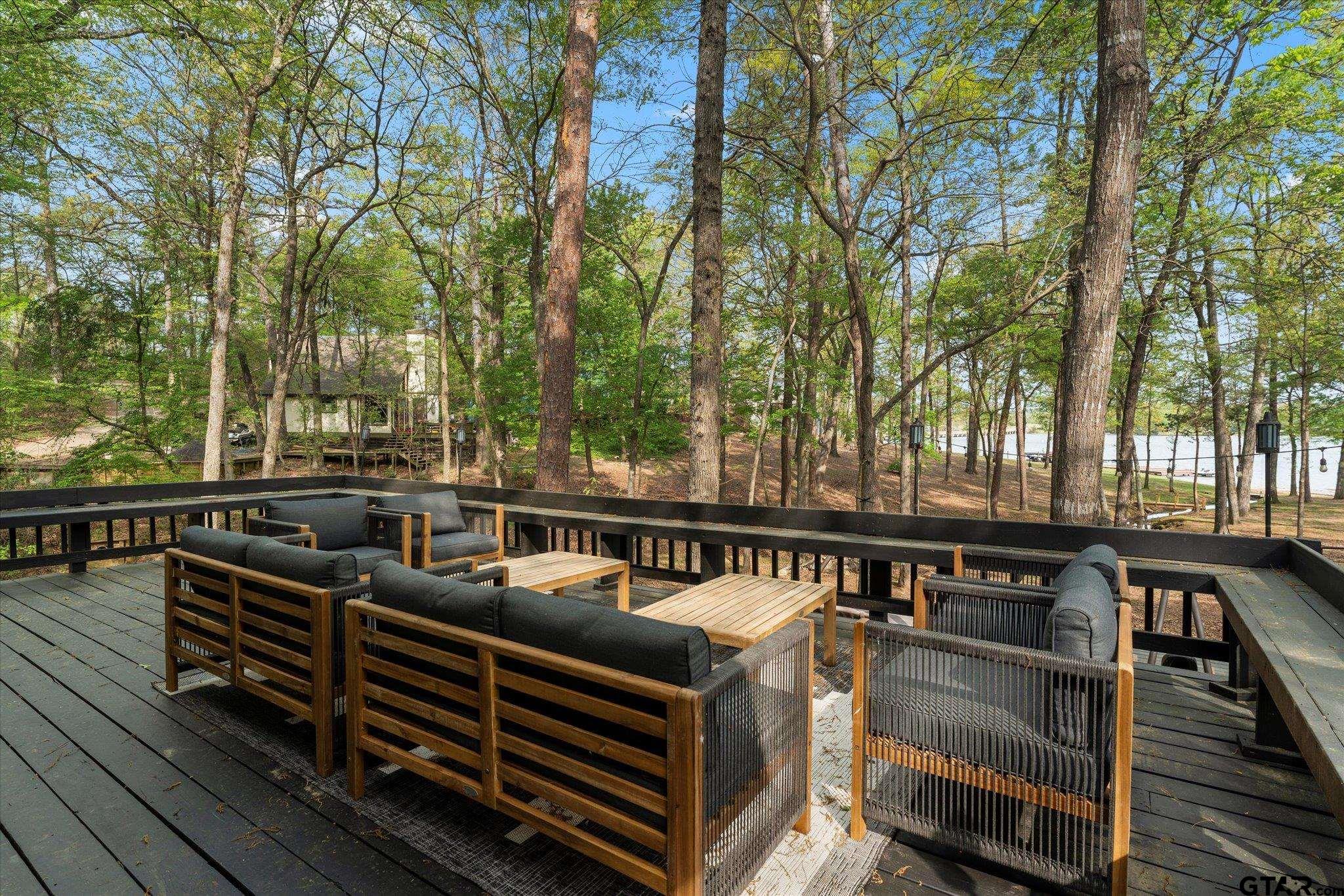 103 E BARKER CREEK RD