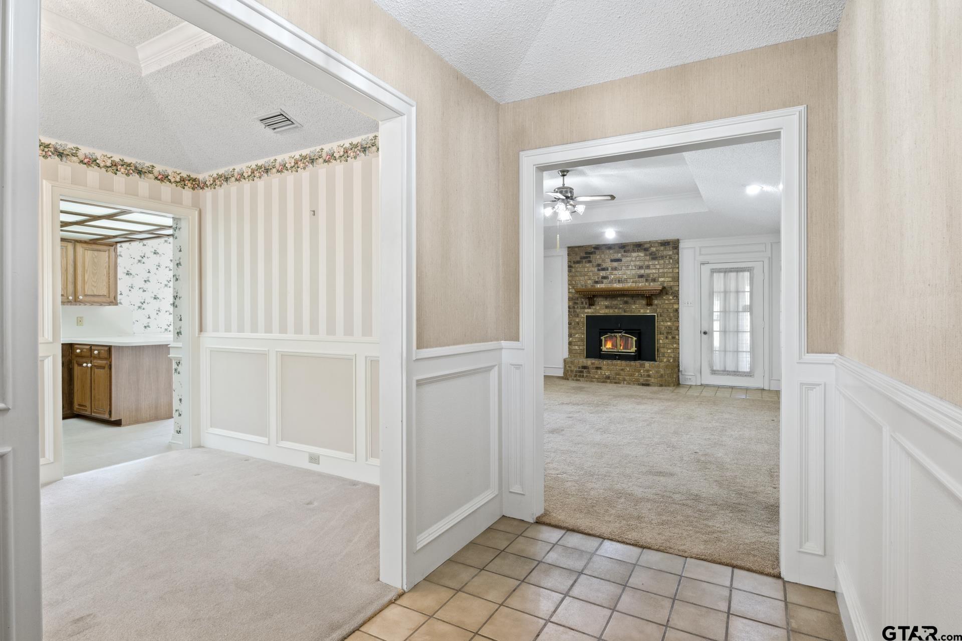 2404 Matthew Dr